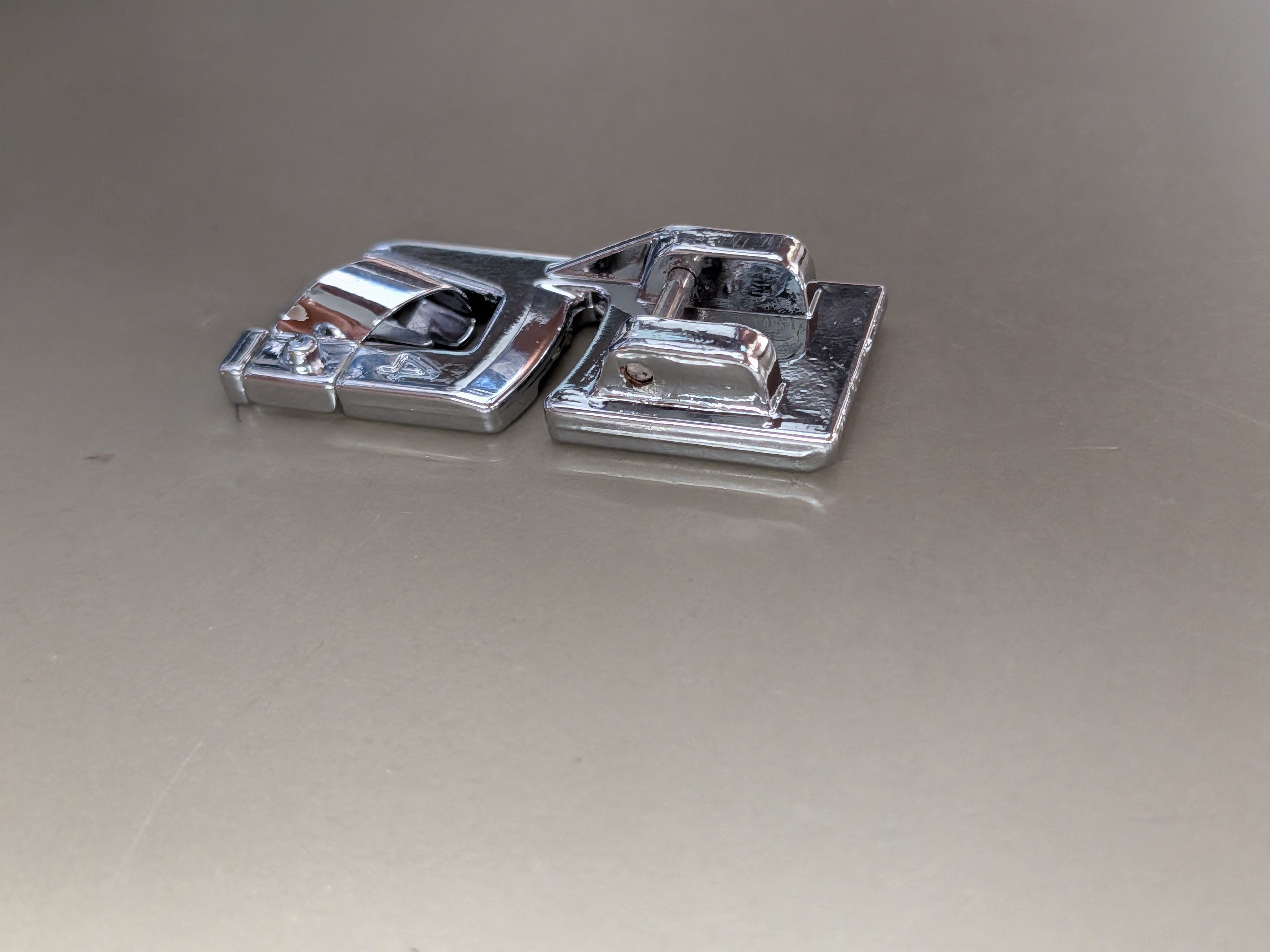 queed 4mm Universal Narrow Rolled Hemming Foot Sewing Machines-326 pressure foot with High Shank-picture-15