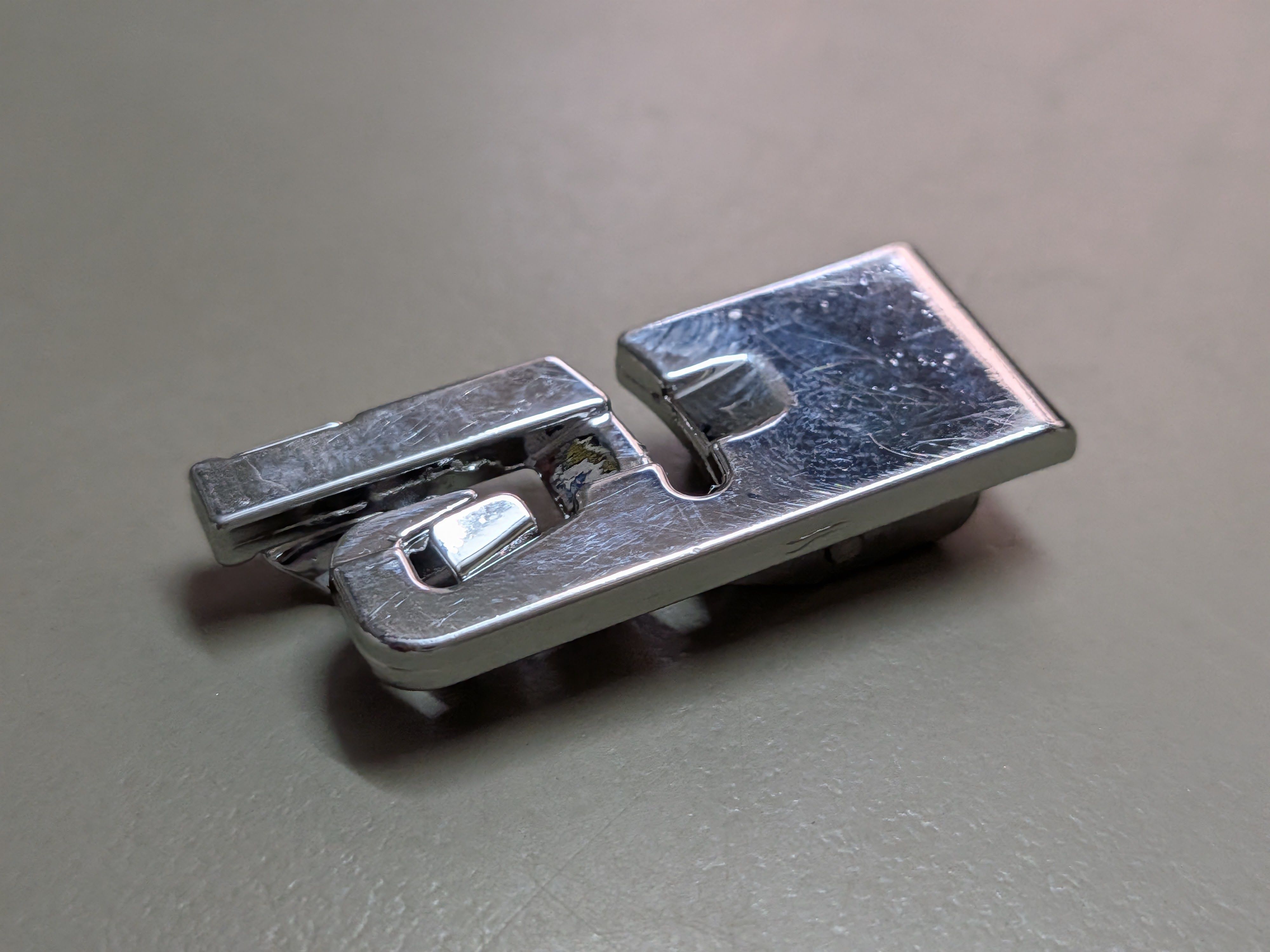 queed 4mm Universal Narrow Rolled Hemming Foot Sewing Machines-036 pressure foot with High Shank-picture-19