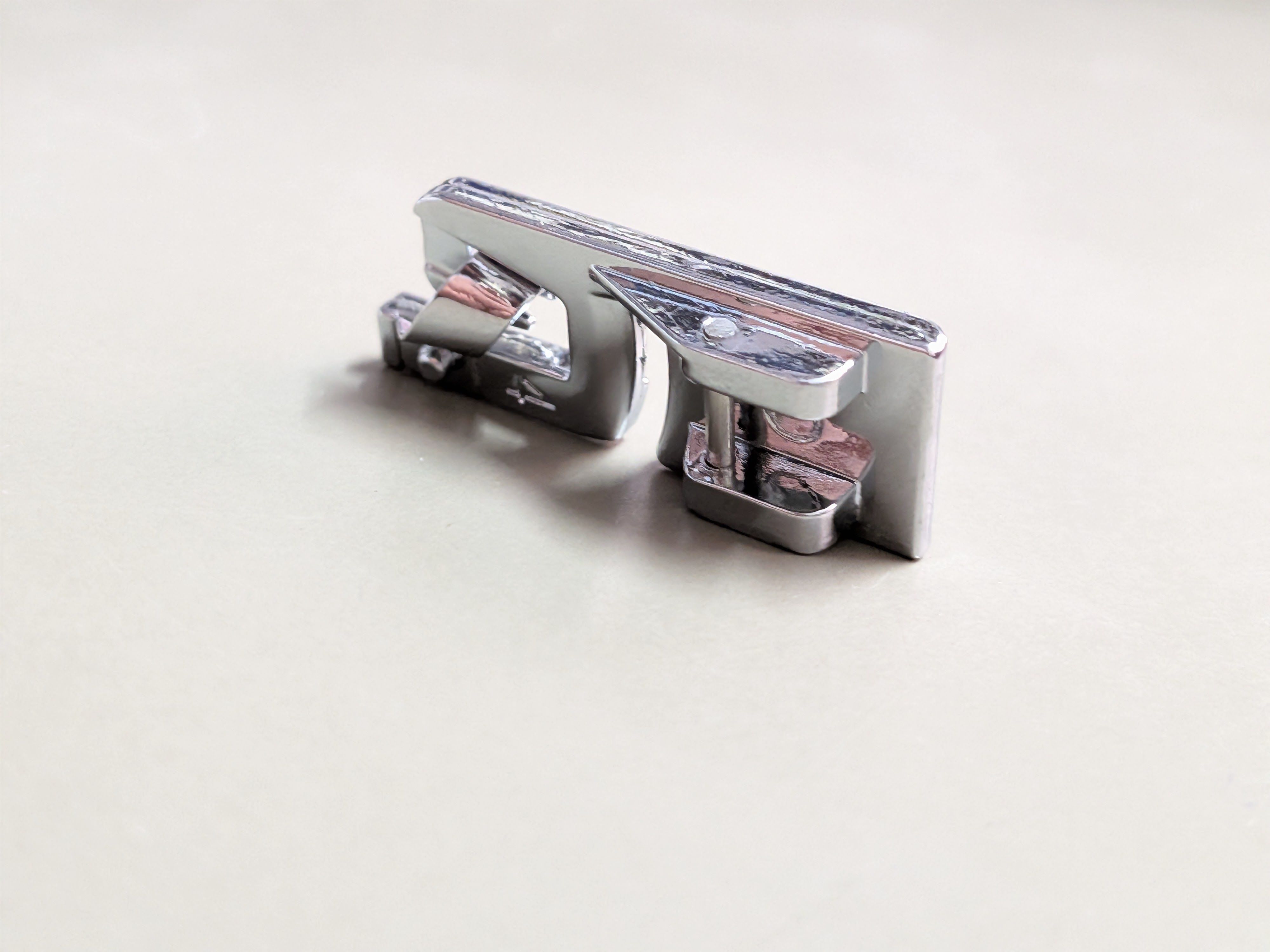 queed 4mm Universal Narrow Rolled Hemming Foot Sewing Machines-135 pressure foot with High Shank-picture-13