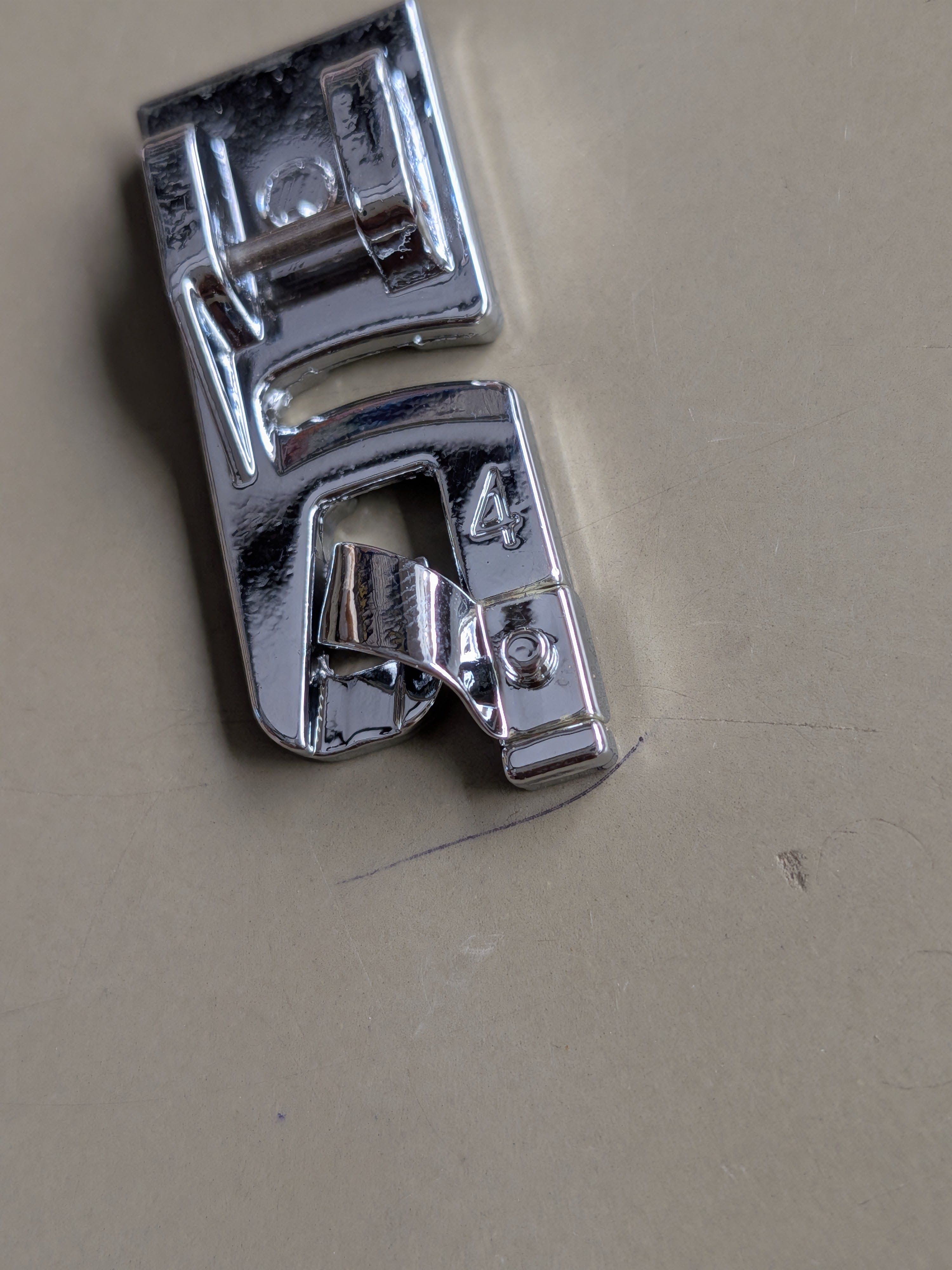 queed 4mm Universal Narrow Rolled Hemming Foot Sewing Machines-403 pressure foot with High Shank-picture-43