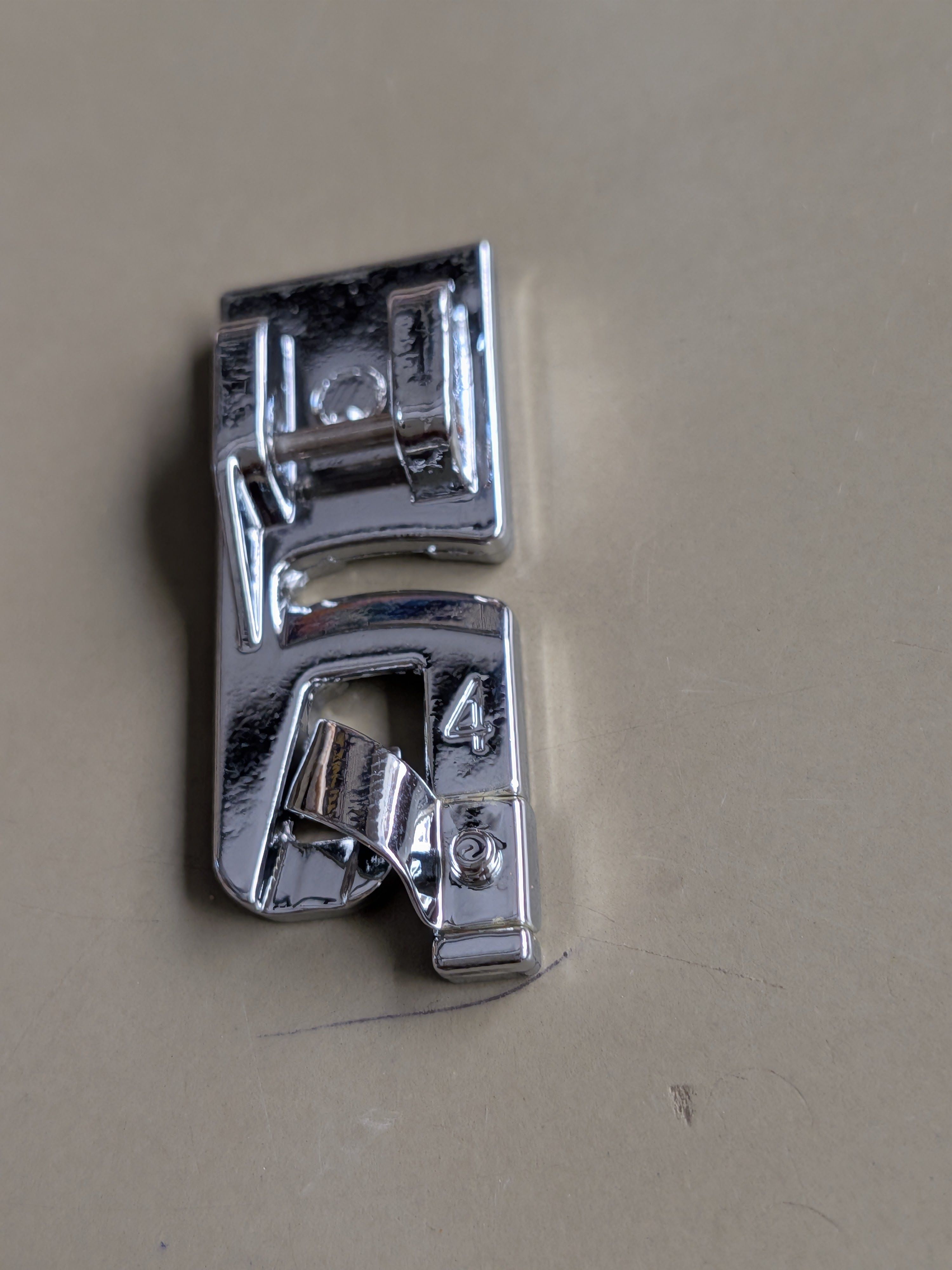 queed 4mm Universal Narrow Rolled Hemming Foot Sewing Machines-393 pressure foot with High Shank-picture-33