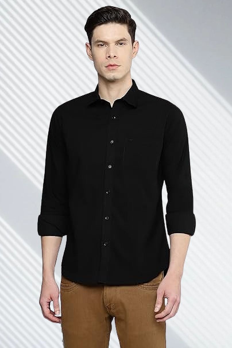 Men Regular Fit Solid Spread Collar Casual Shirt-image-5