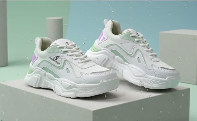 Sneakers For Women