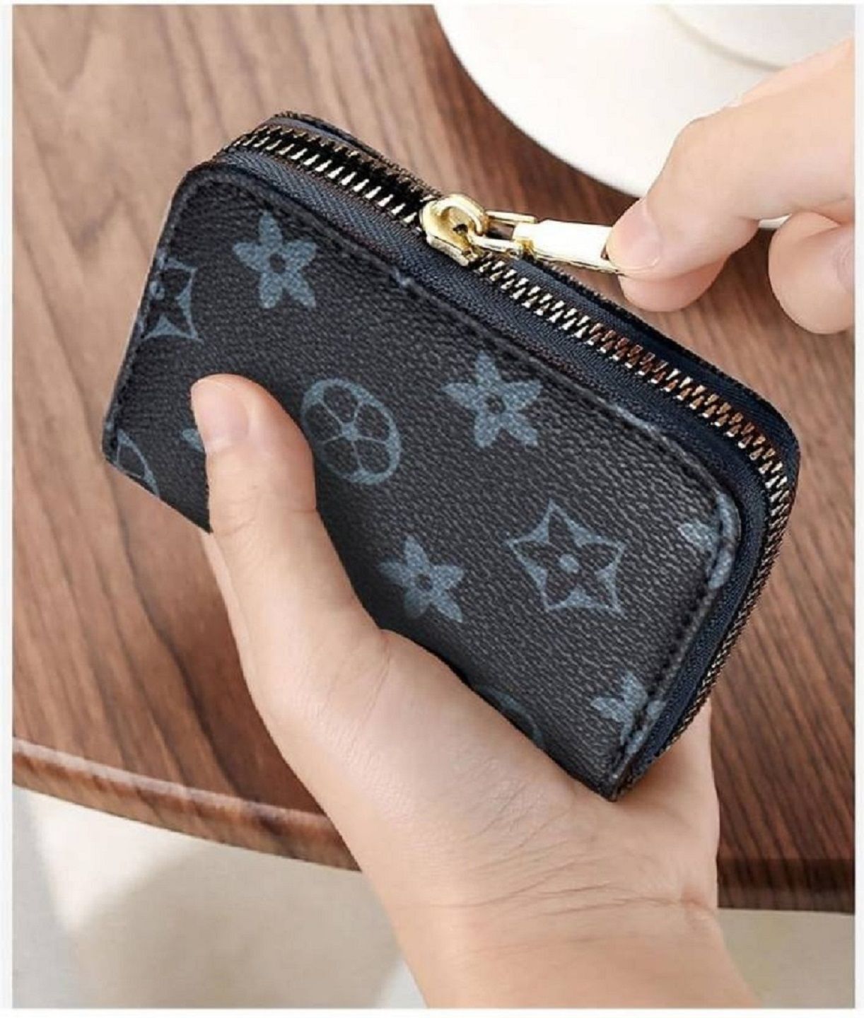 metronaut Men Casual, Formal Black Genuine Leather RFID Card Holder-picture-44