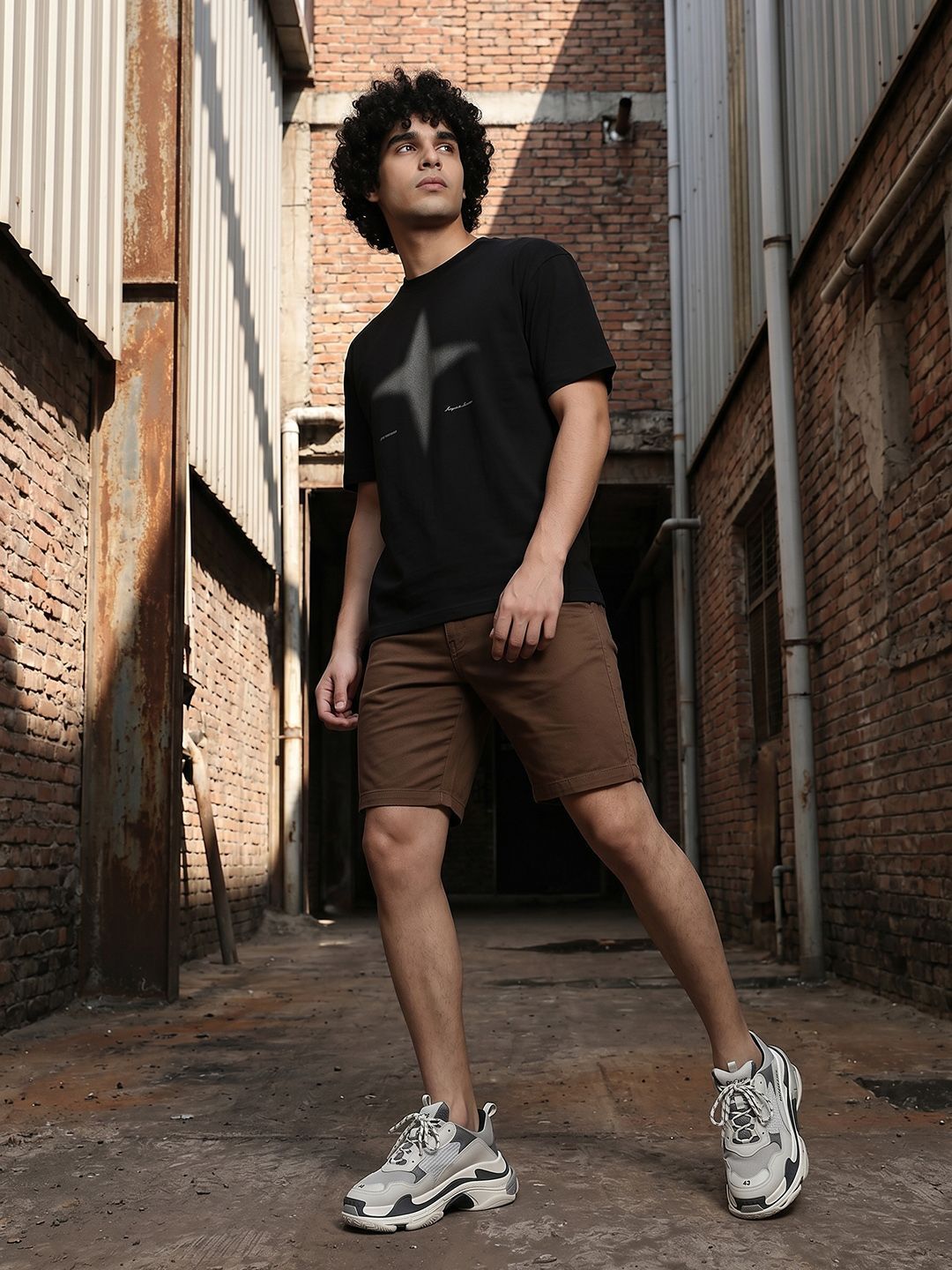 roadster Solid Men Brown Chino Shorts-picture-28