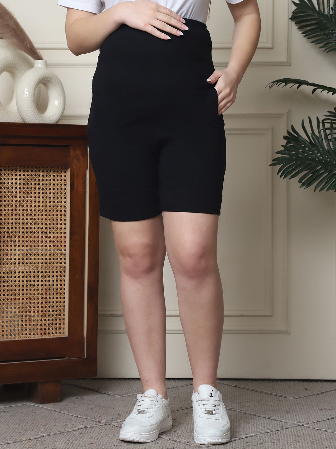 red houge Solid Women Black Casual Shorts-picture-26