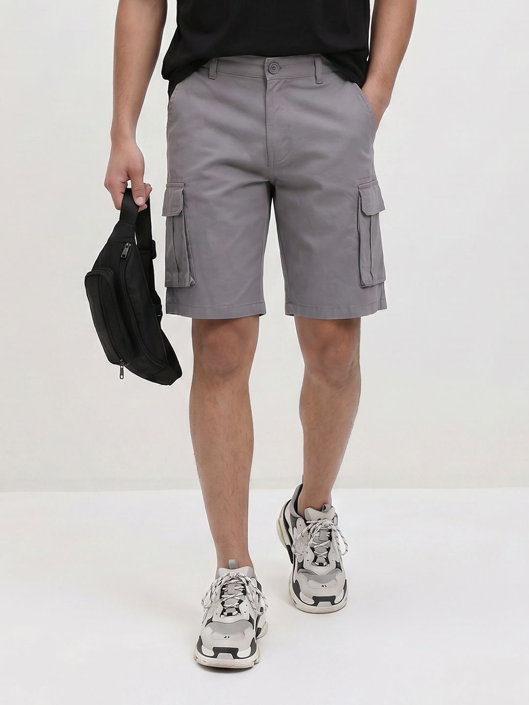roadster Solid Men Grey Cargo Shorts-picture-21