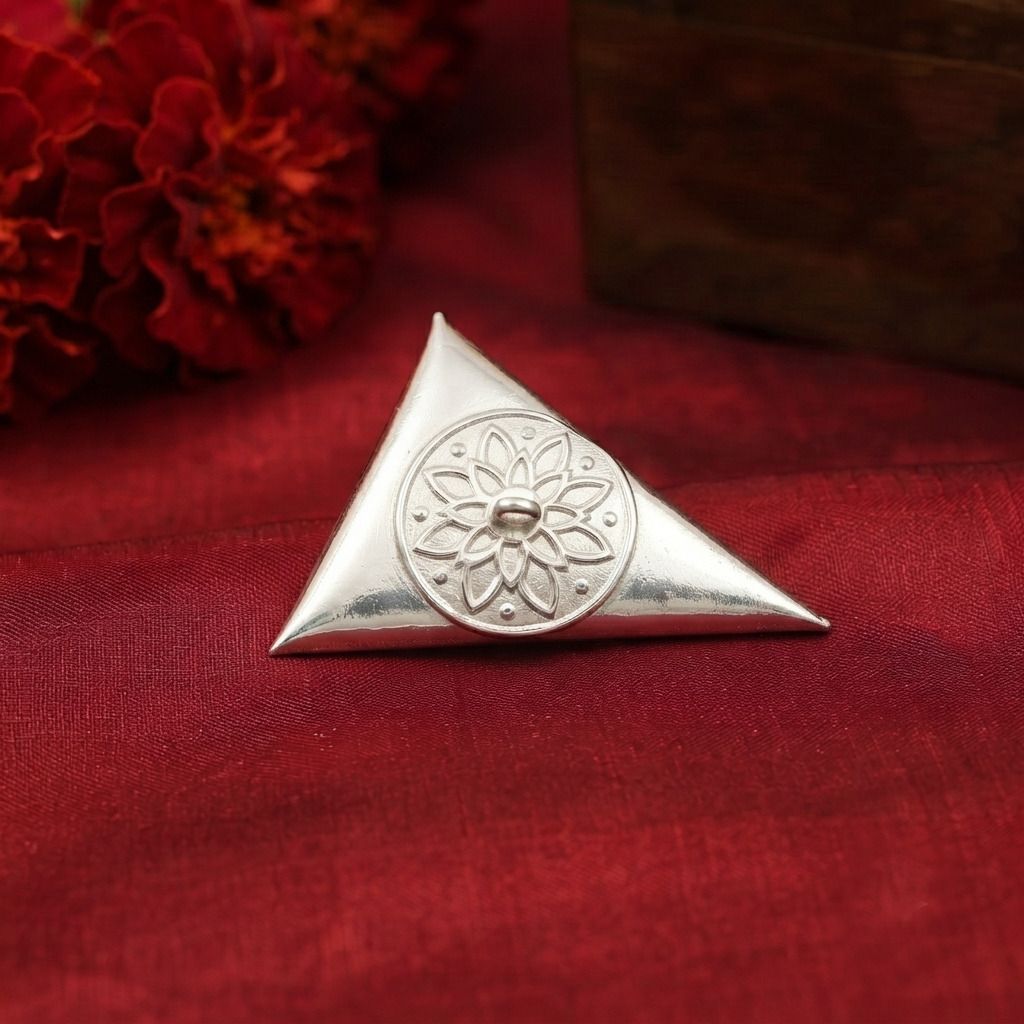 astro-d Modern Silver Paan/Silver Betel Leaf for Offering to Thakur Ji 5 gm Decorative Showpiece - 4 cm-picture-13