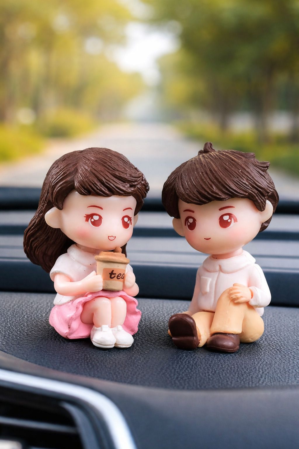 Romantic Couple Dashboard Figurine Decorative Showpiece - 4 cm-image-28