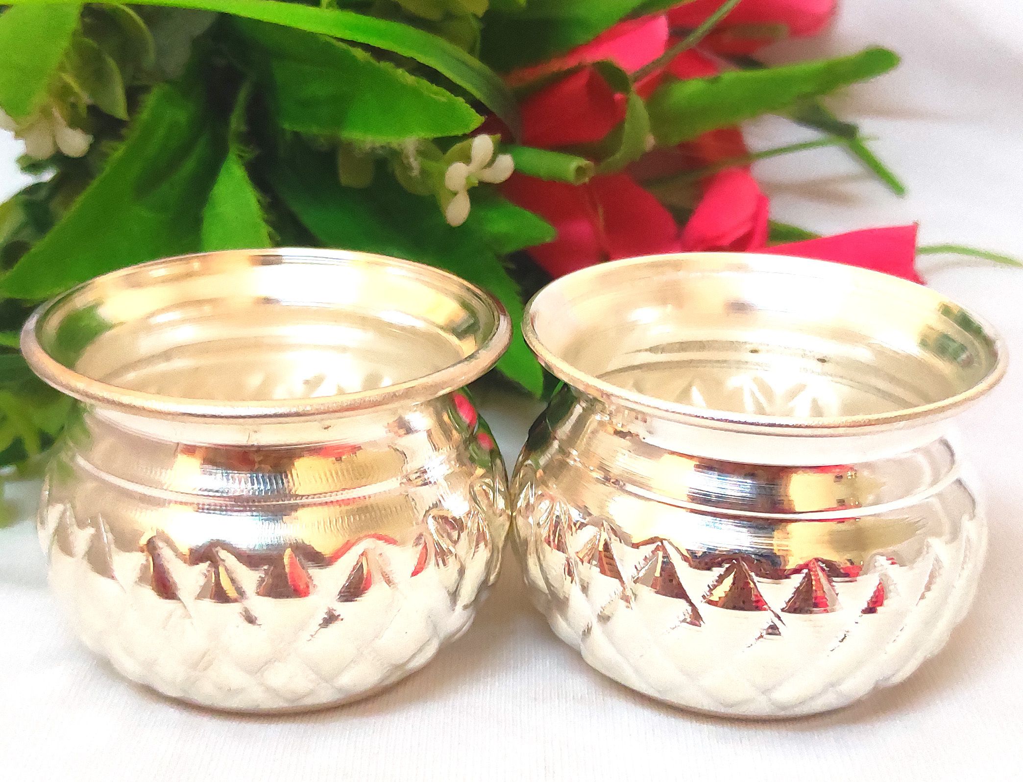 samukkaras fashions Samukkaras German Silver Pot Design Haldi and kumkum / Chandan Bowl (set of 2) Decorative Showpiece-9 cm-picture-12