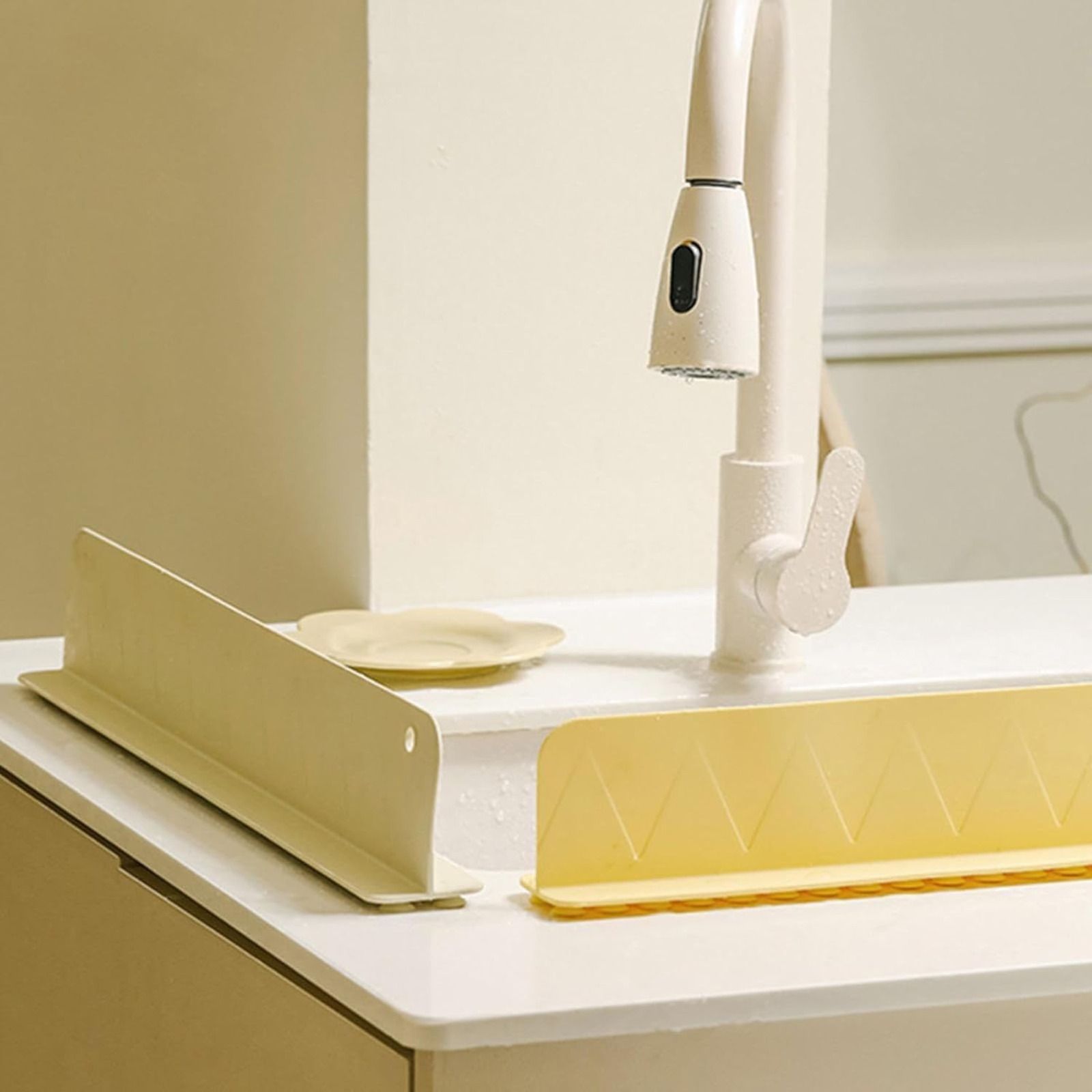 dnj hub Silicone Sink Splash Guard for Kitchen, Reusable Sink Splash Guard, Sink Plug-picture-37