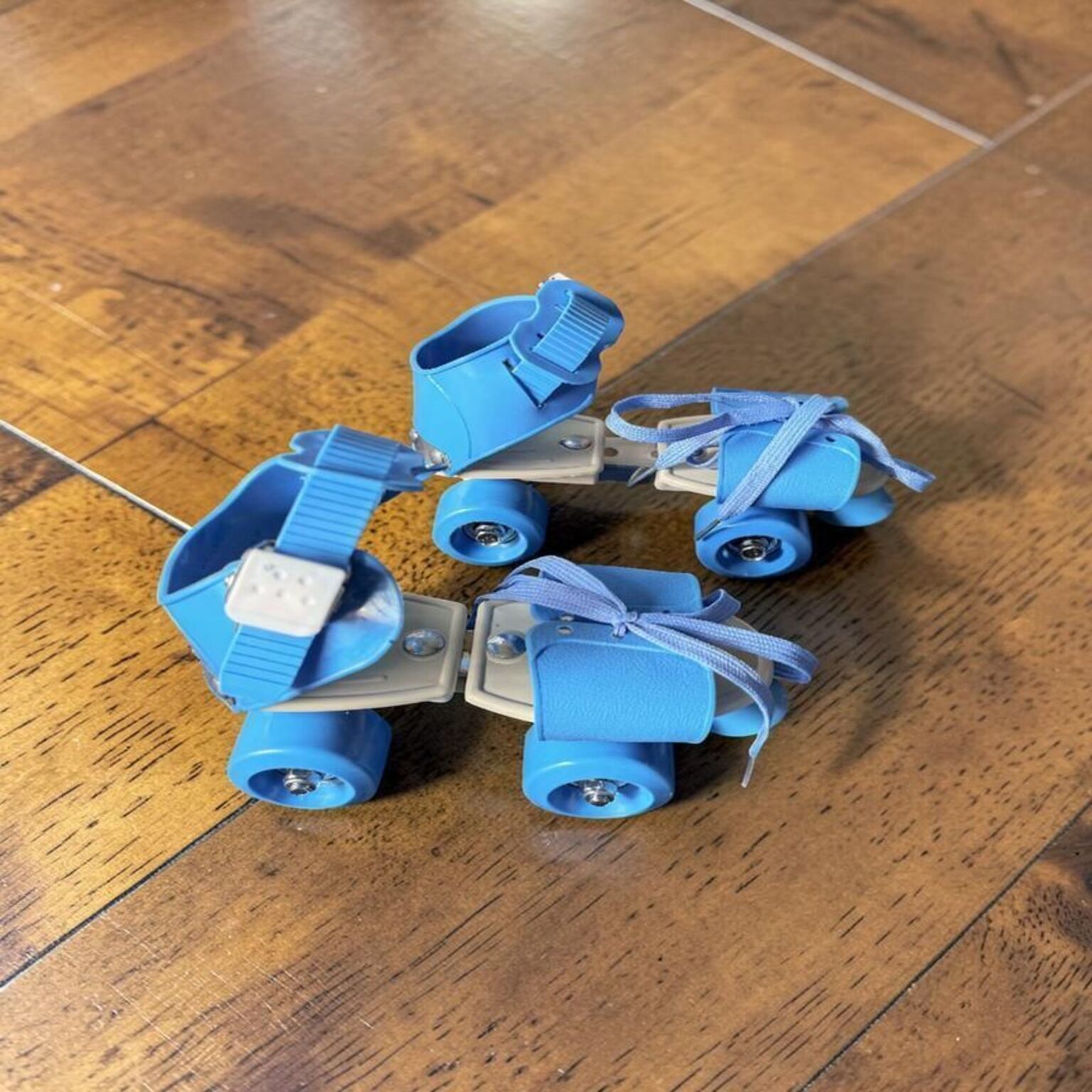 Heavy Duty Roller Skates with Smooth Wheels Quad Roller Kids-image-46