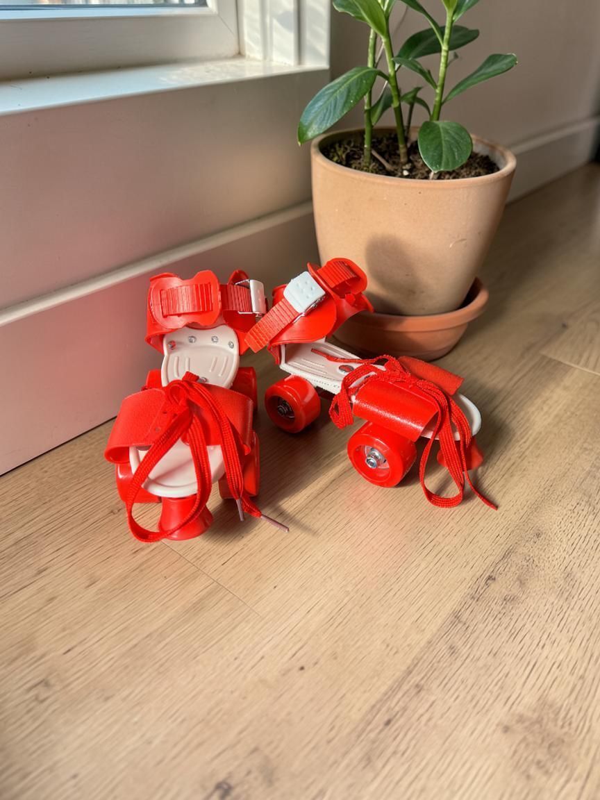 Smooth Ride Roller Skates with Durable Body and Adjustable Design Quad Roller Kids-image-4