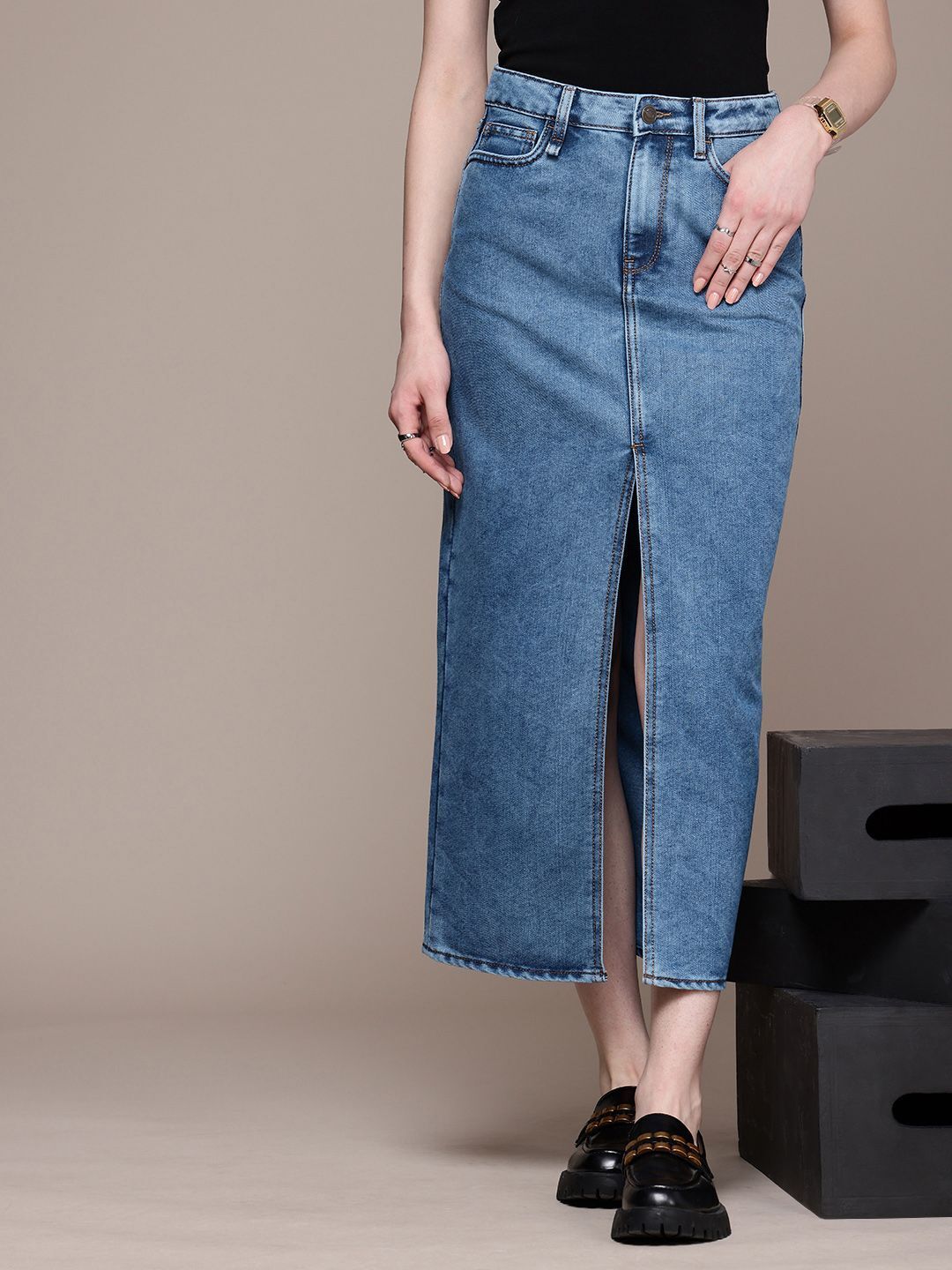 roadster Women Solid Straight Blue Skirt-picture-25