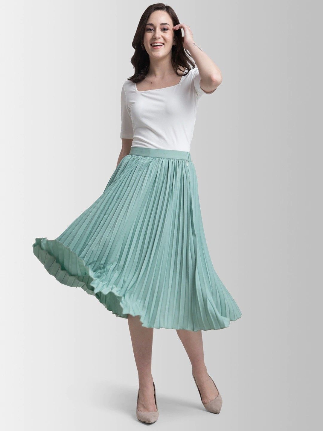 zwerlon Women Solid Flared Light Green Skirt-picture-12
