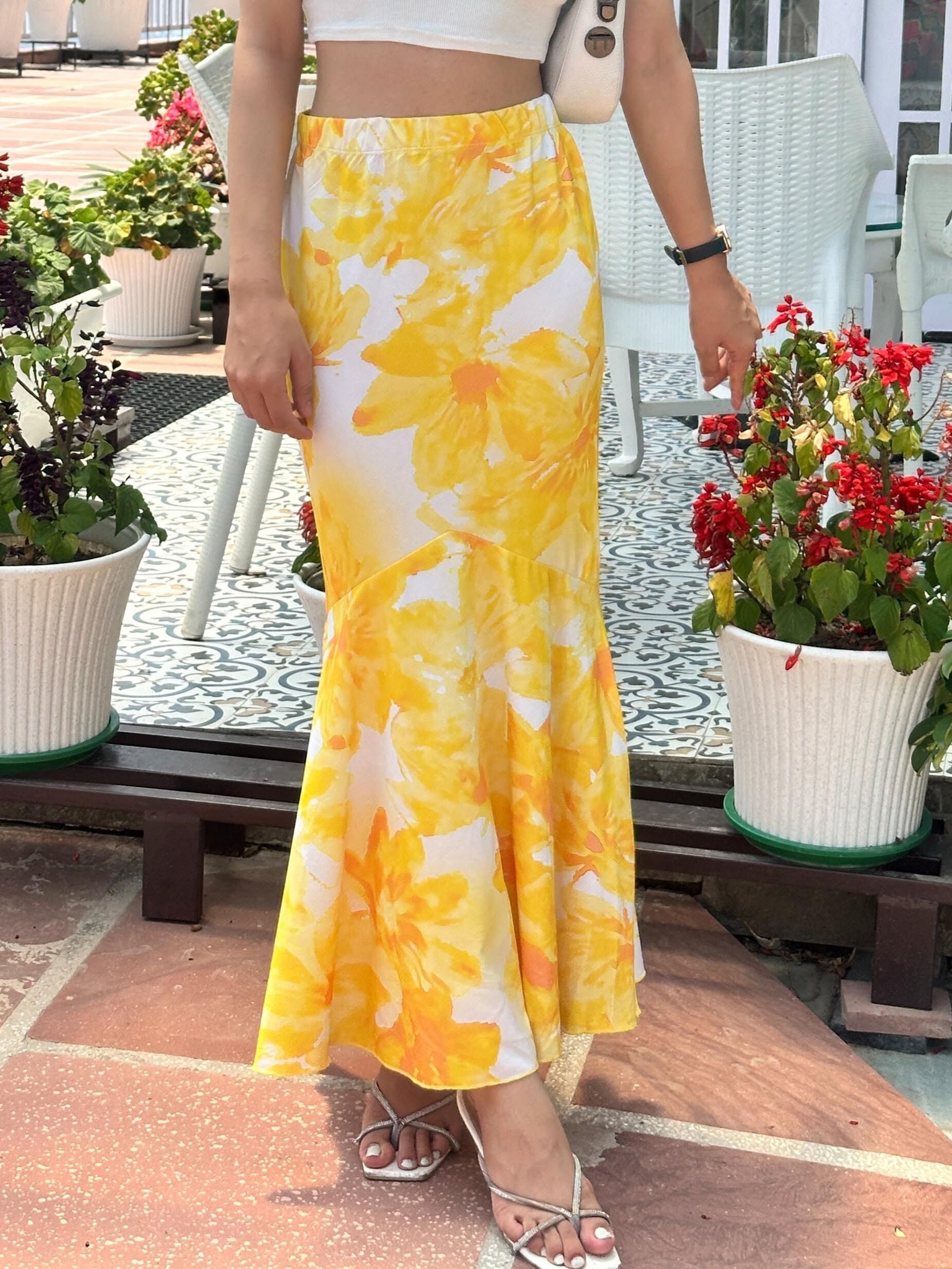 Women Floral Print Asymetric Yellow Skirt-image-10