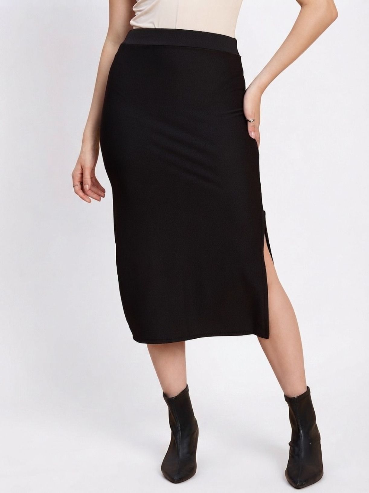 qioa Women Solid Pencil Black Skirt-picture-2