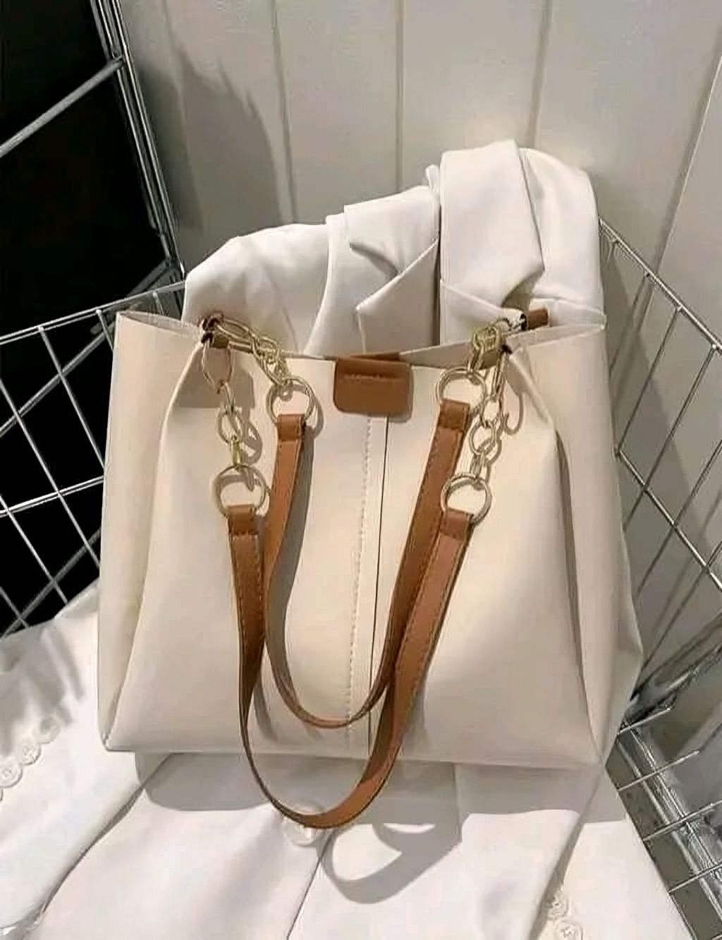 Multicolor Women Tote Black Partywear Tote Bags-image-40