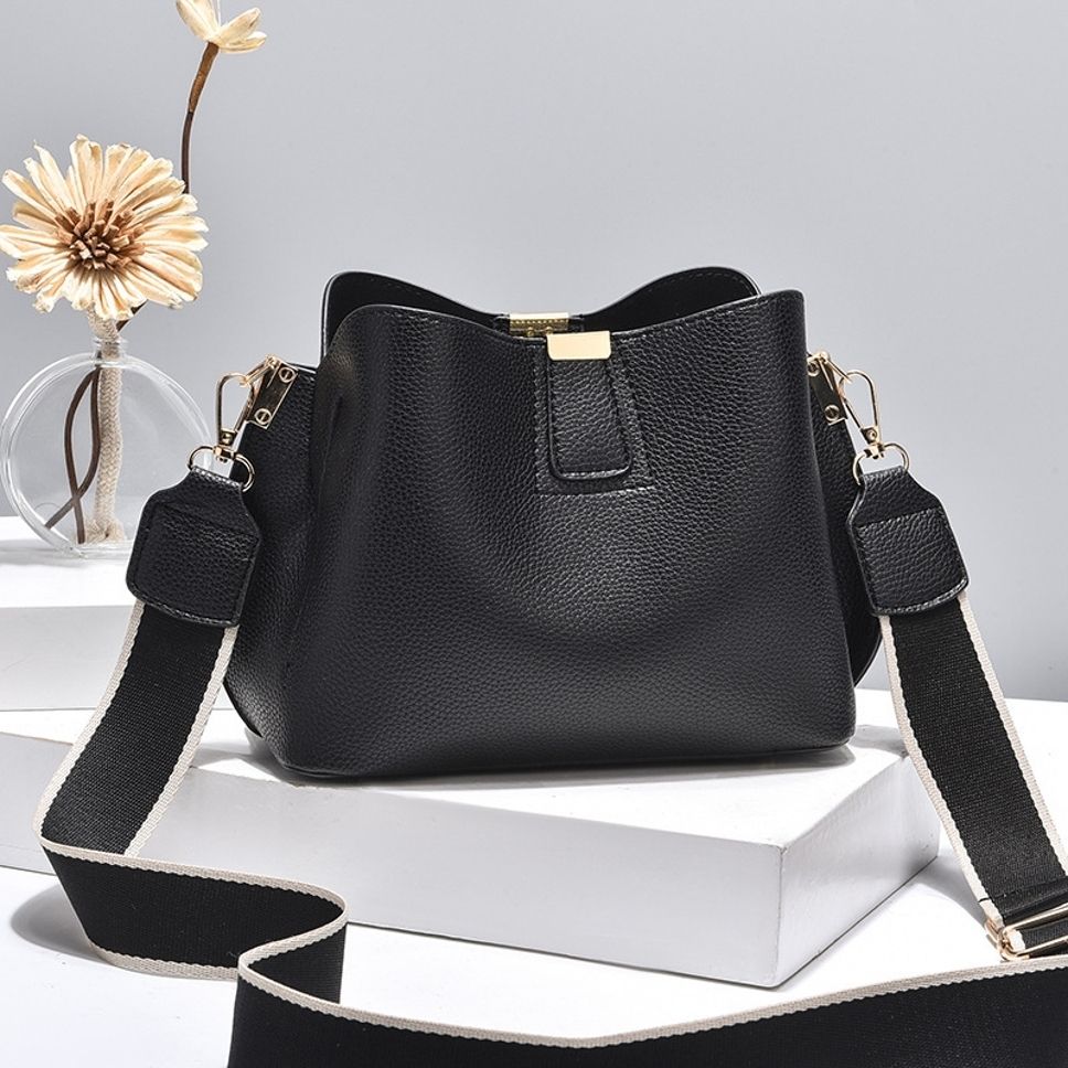 angeline Black Women Sling Bag Sling Bag-picture-1