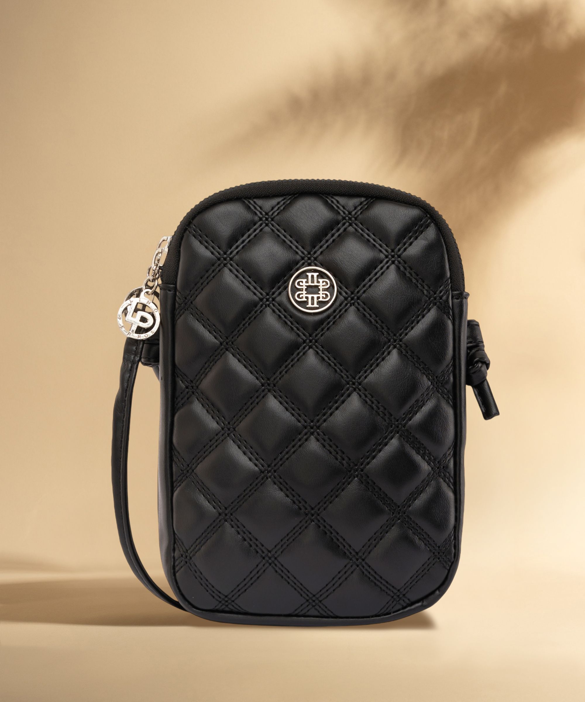 lino perros Black Women Sling Bag Women's Everyday Black Quilted Sling-picture-20