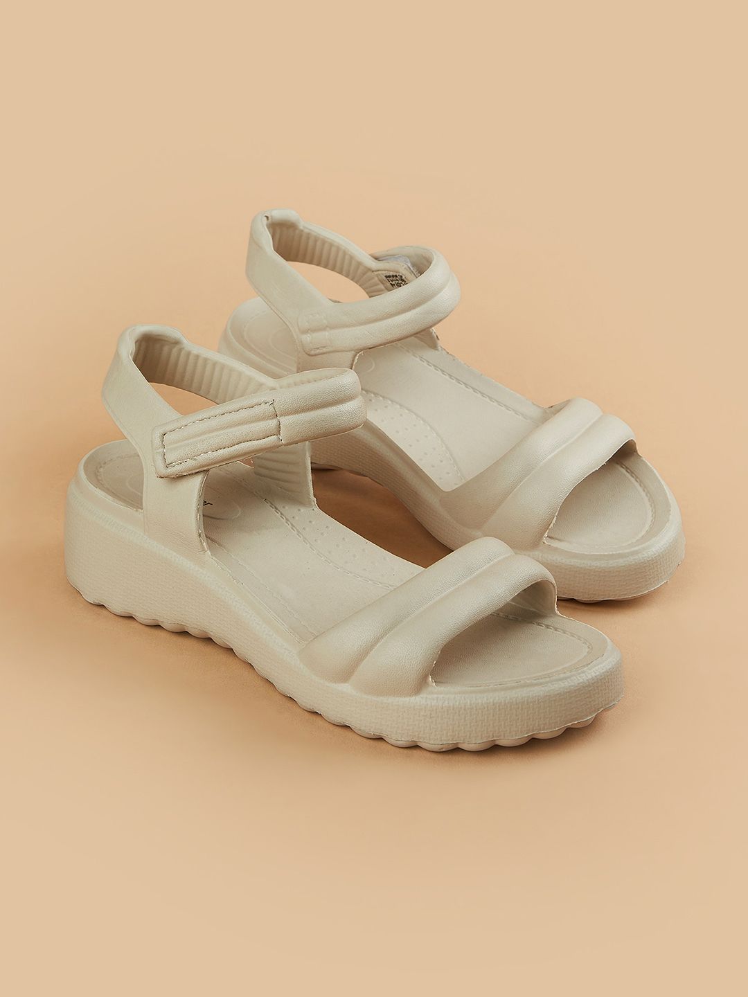 ginger by lifestyle Women Slippers-picture-24