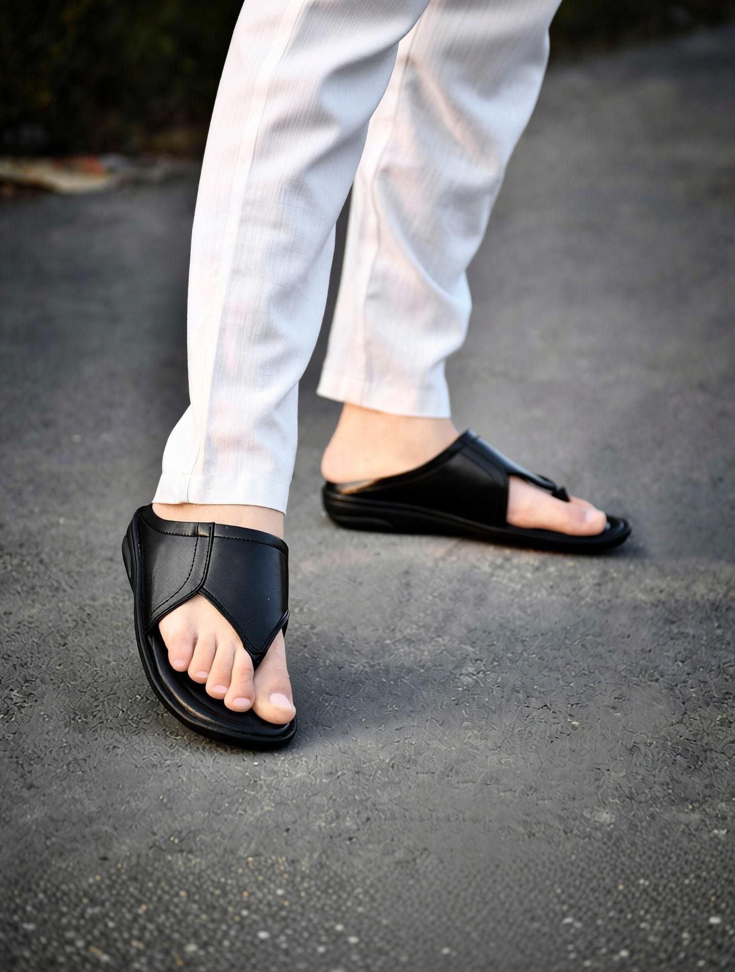 reev Men Flip Flops-picture-20