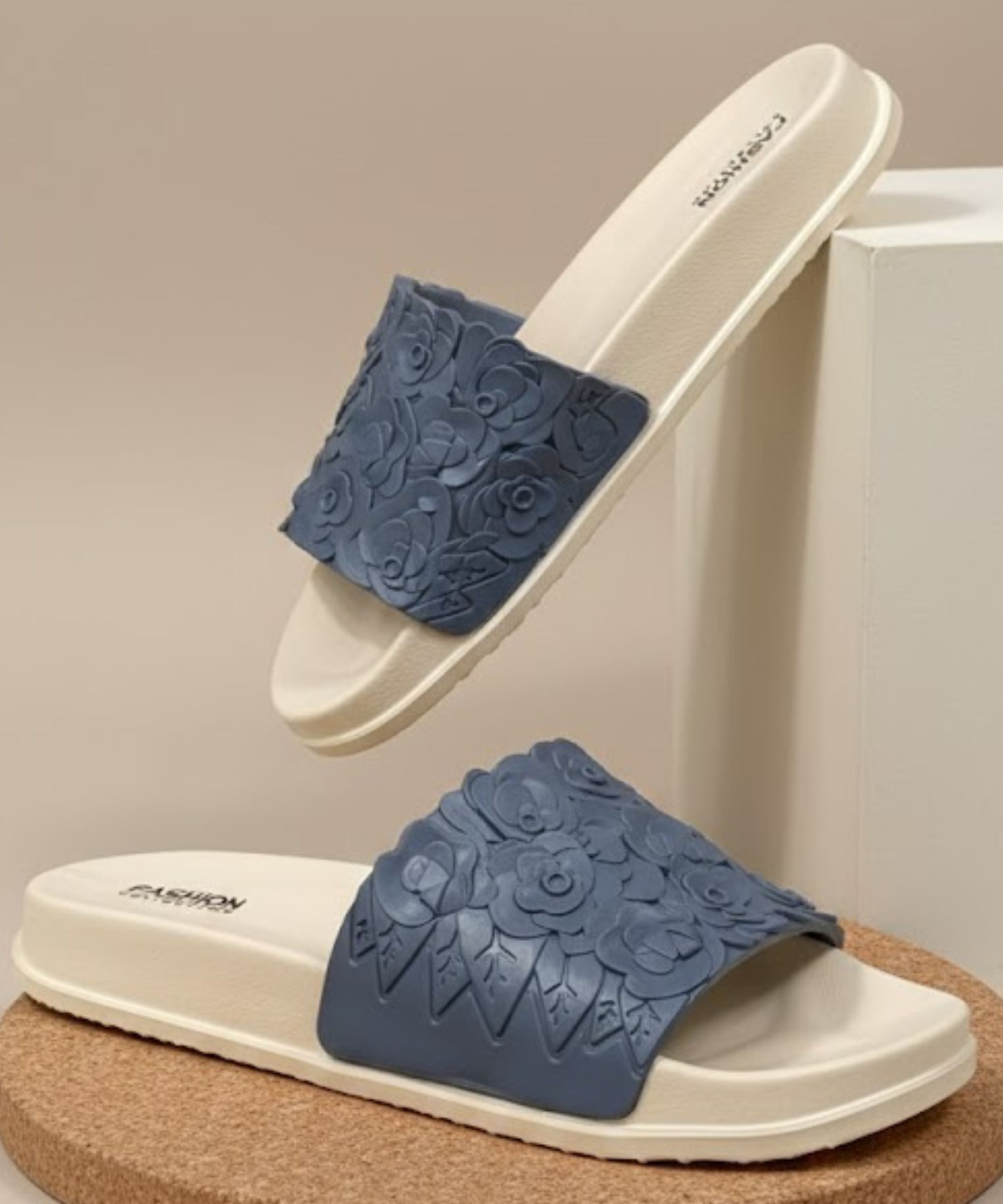 glb Women Slides-picture-3