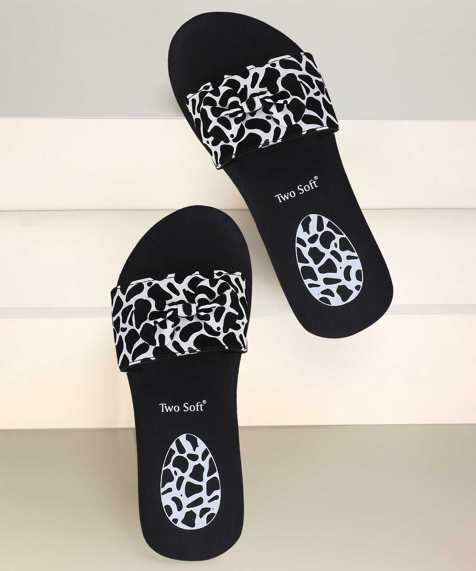 Stylish Women Slippers Lightweight Comfort Fancy Flip Flops For women& Girls Women Slides-image-11