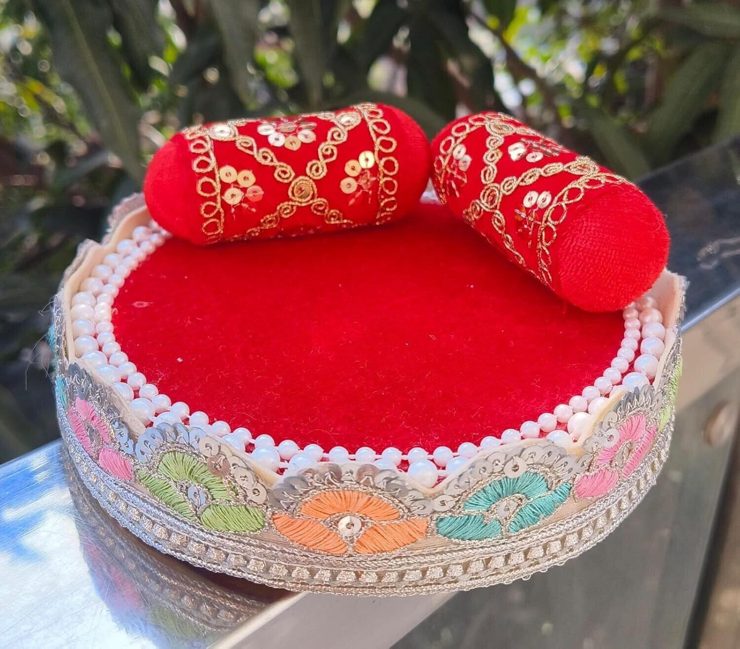 unique palette Kanha Ji Singhasan Red Sofa Sofa Fabric-picture-33