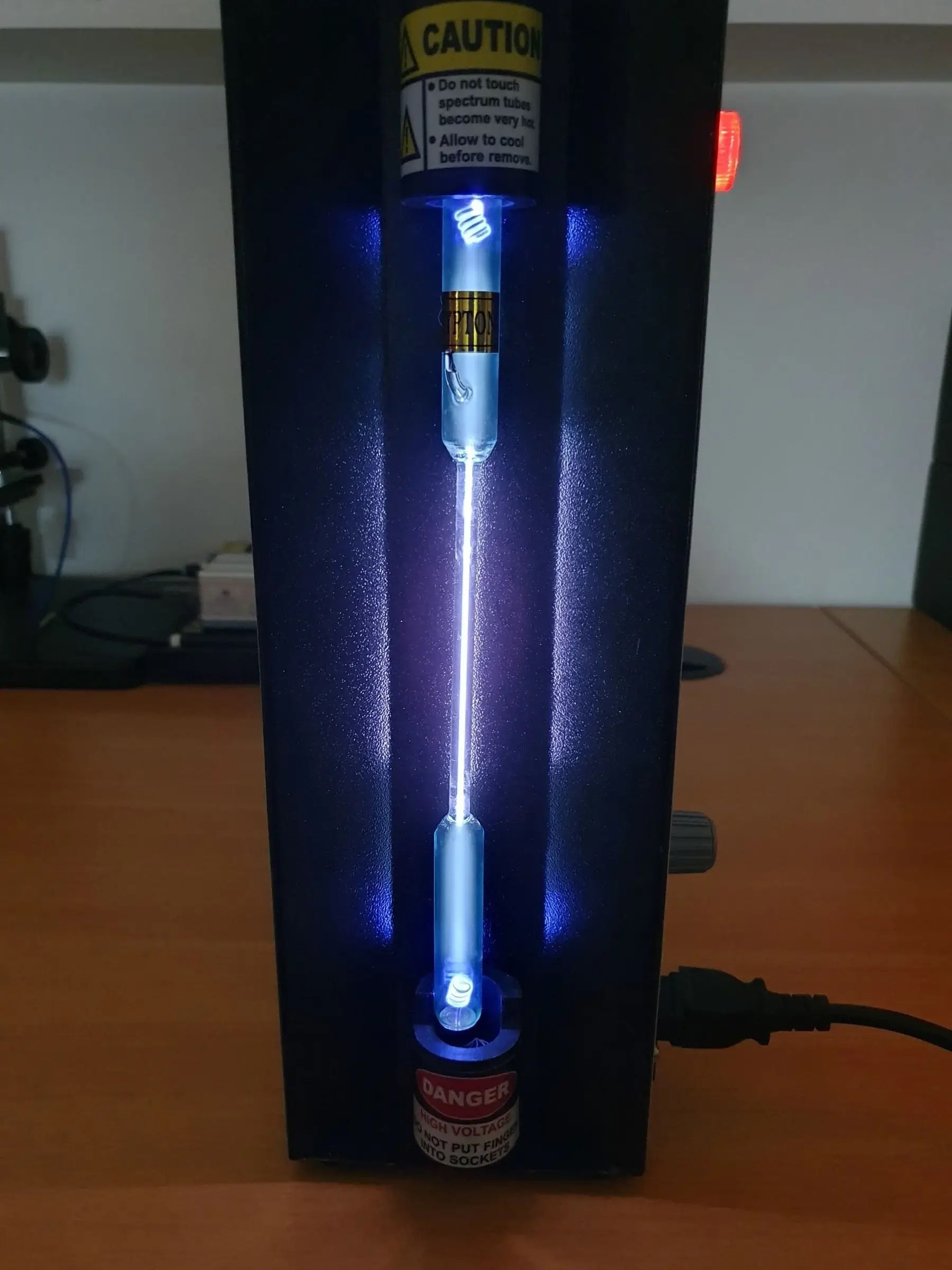 satmed Spectrum Tube (Krypton) for Physics Lab Spectrum Analyzer image 1