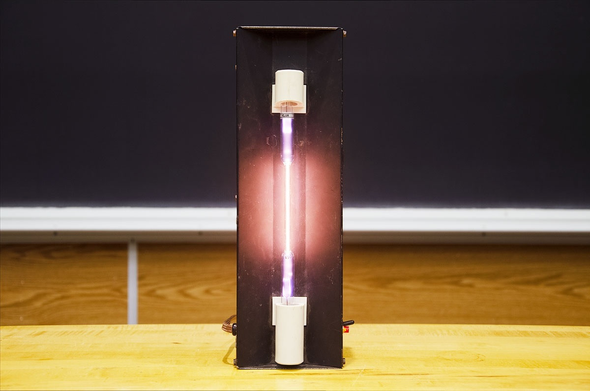 satmed Spectrum Discharge Tube (Deuterium) for Physics Lab Spectrum Analyzer image 1