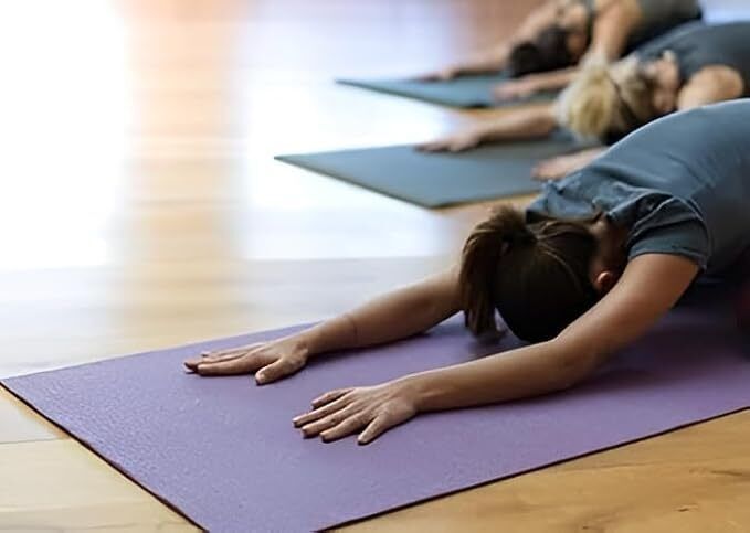 4mm Yoga Mat with Carry Strap for Yoga, Exercise Mat for Men & Women Purple_new Purple 4 mm Yoga Mat-image-5