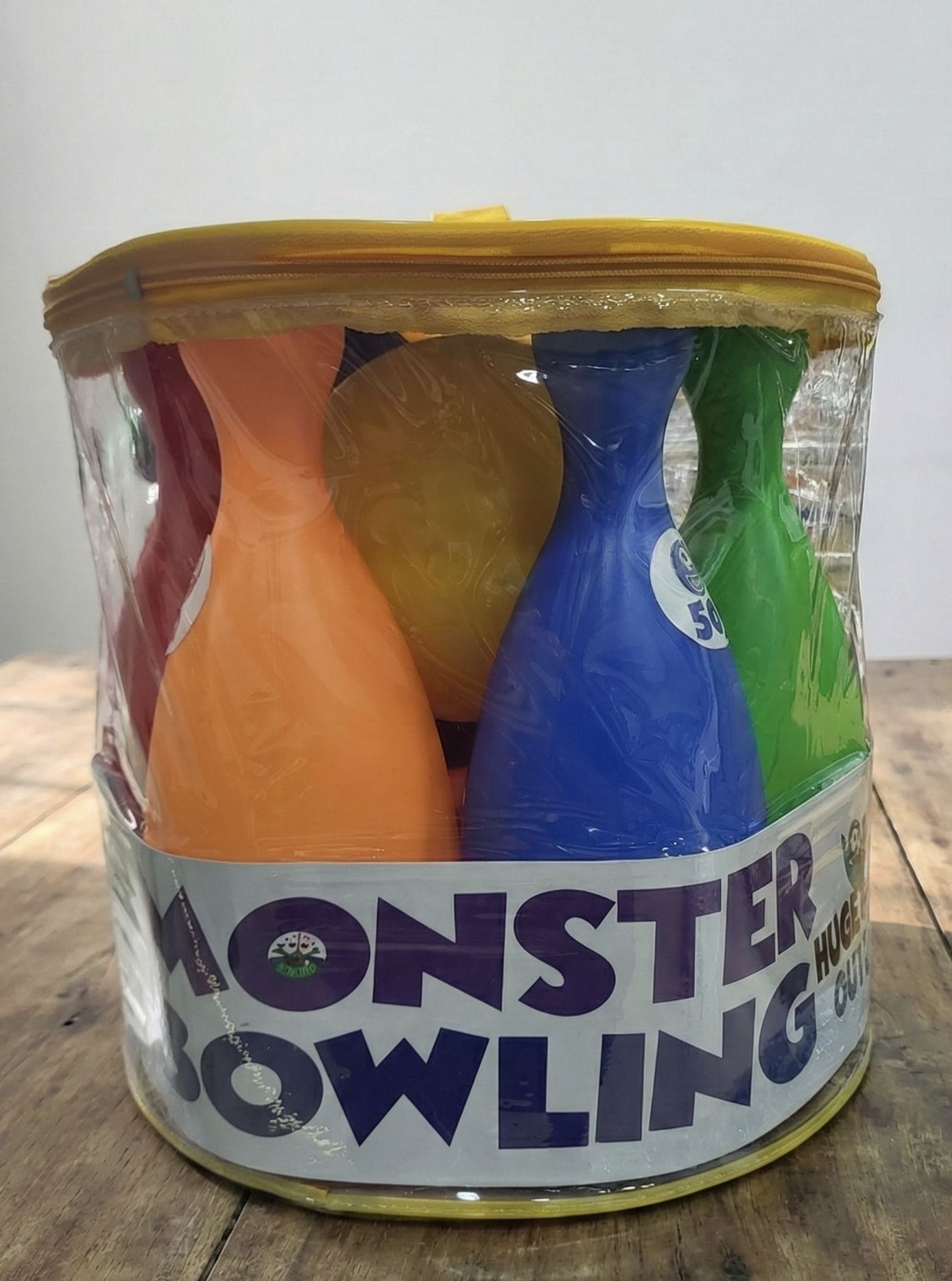 Children’s Bowling Game Set 6 Pins 2 Balls Indoor & Outdoor Toy for Boys & Girls Sports Bowling Set