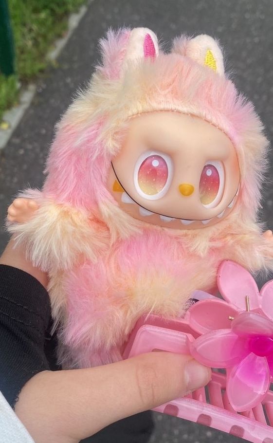 Super cute labubu doll for boys and girls - 17 cm