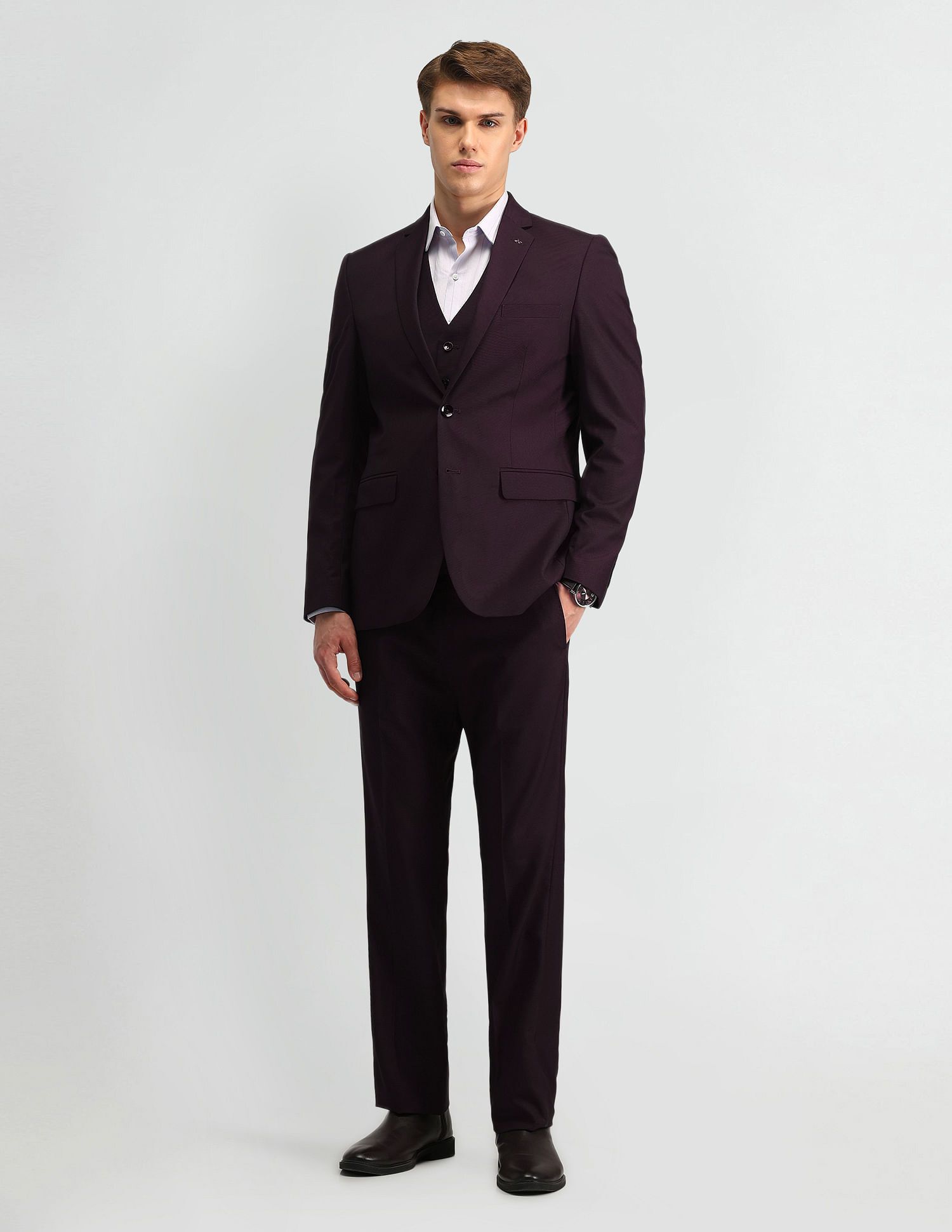 Men 3-piece Solid Suit-image-4