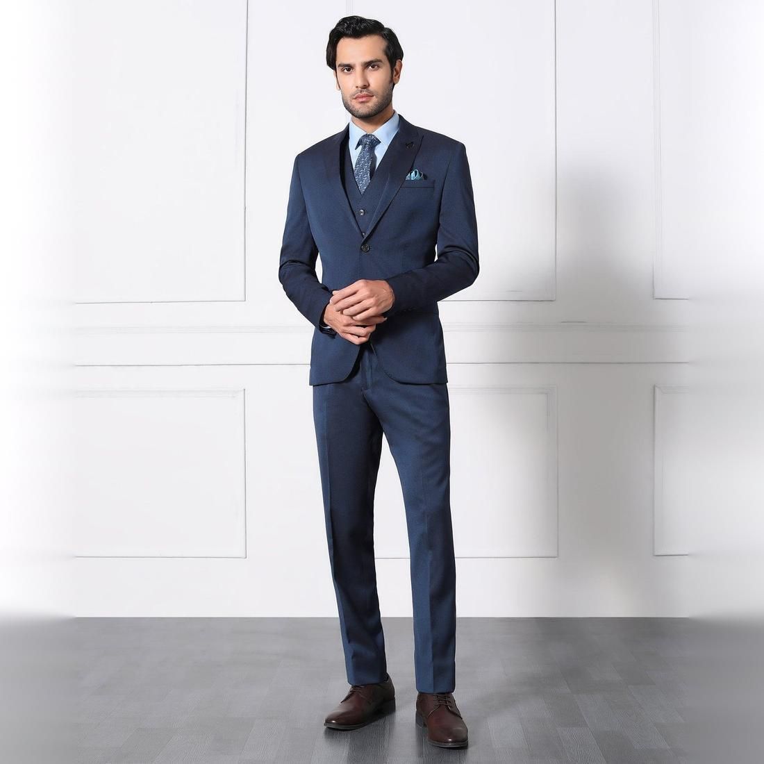 blackberrys Men Fitted Solid Suit-picture-30