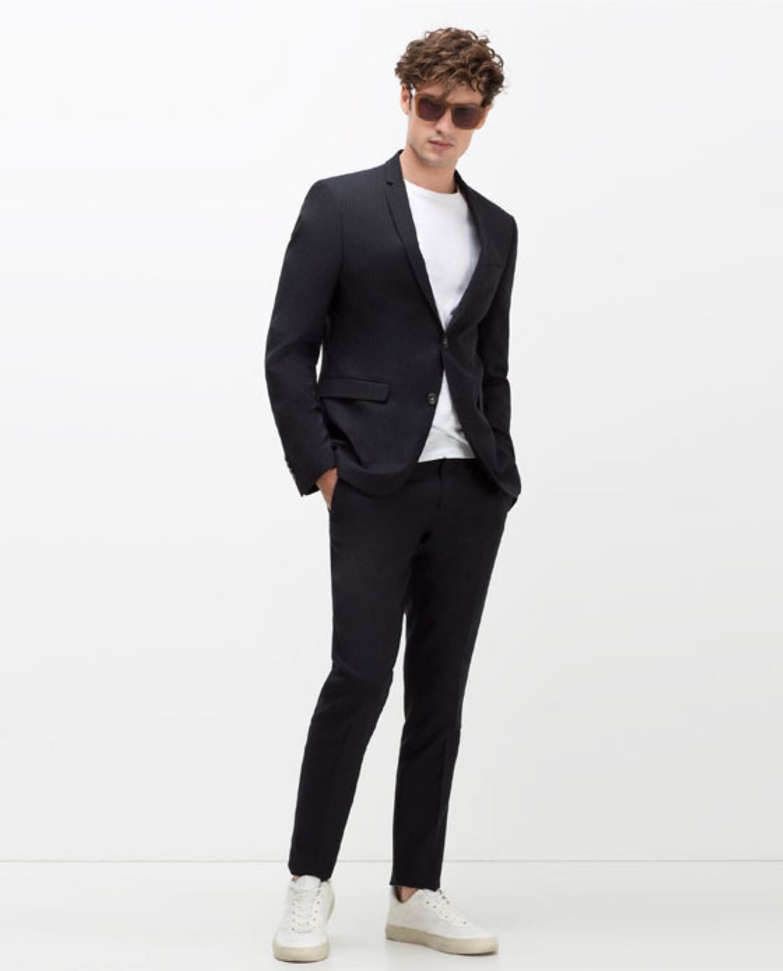 Men Slim Fit Solid Suit-image-19