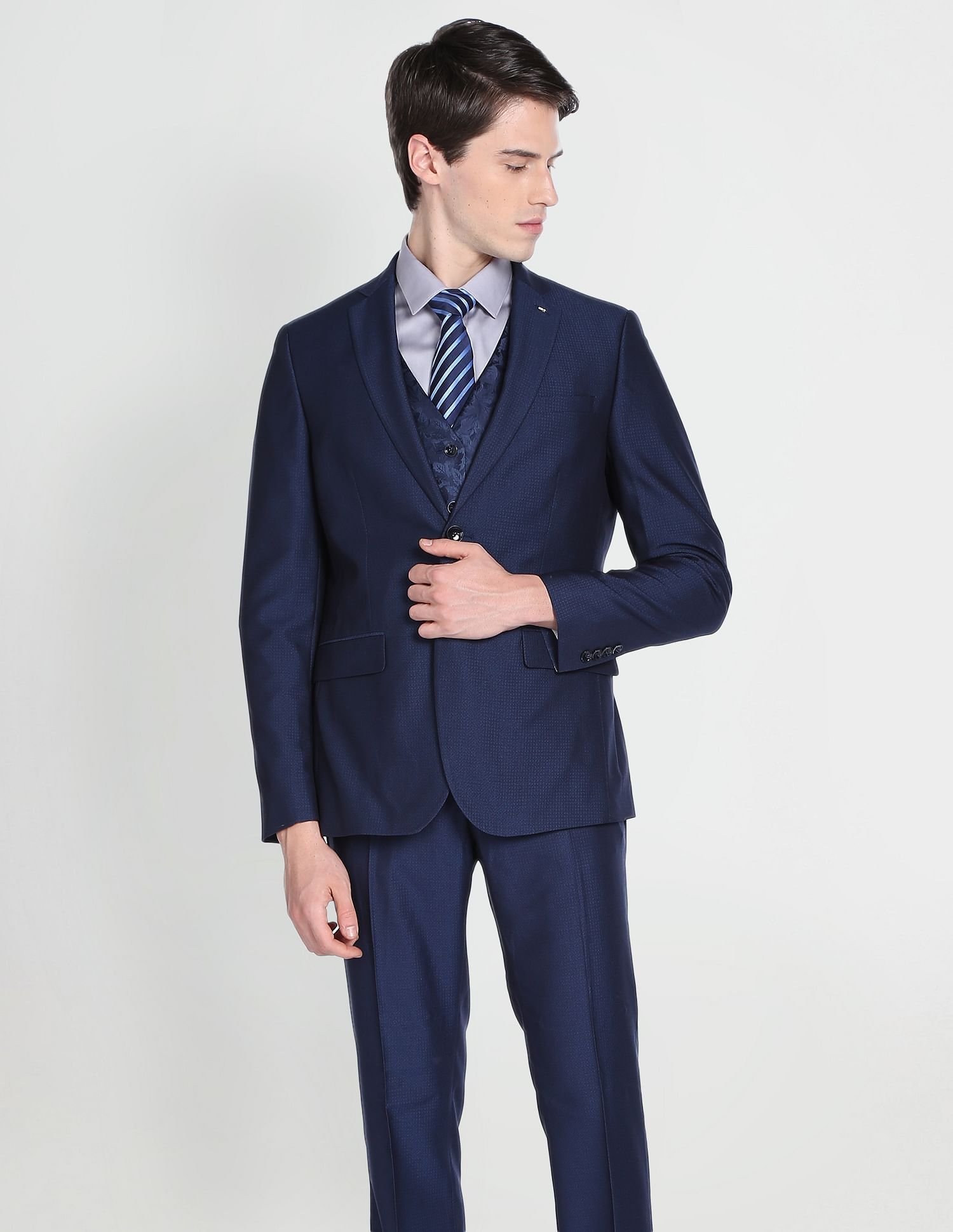 arrow Men 3-piece Textured Suit-picture-35