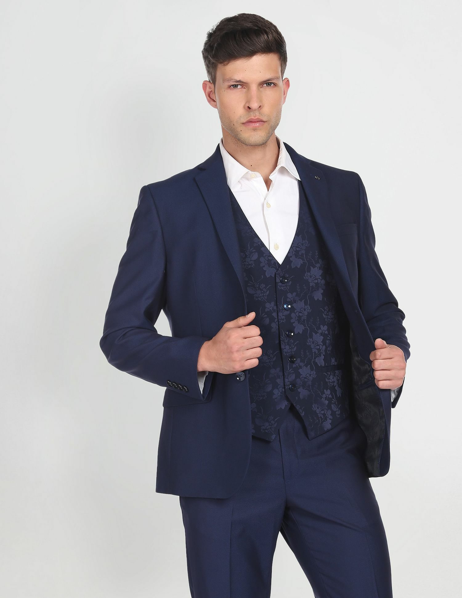 arrow Men Reversible Waistcoat Patterned Three Piece Suit Self Design Suit-picture-27