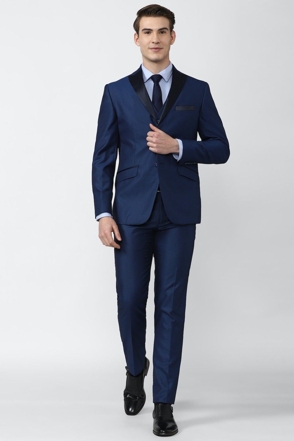 Men Single Breasted - 2 button Solid Suit