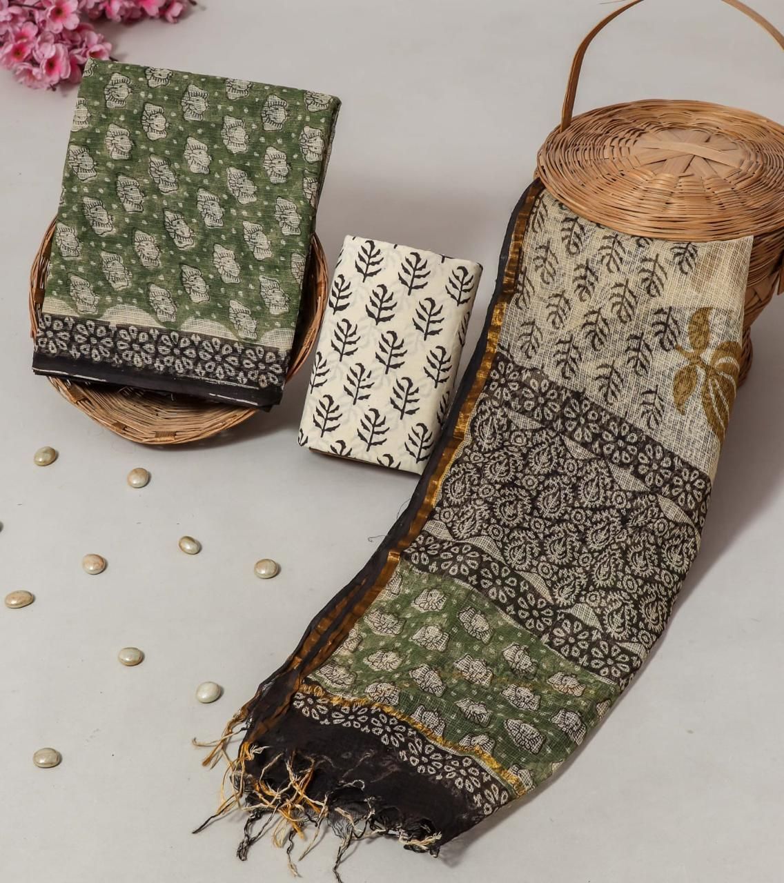 Women suit Solid Suit