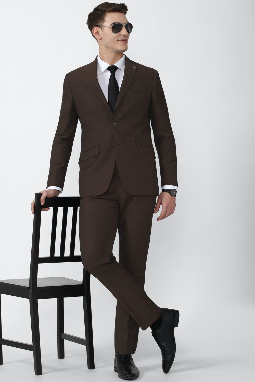 Men Single Breasted - 2 button Solid Suit