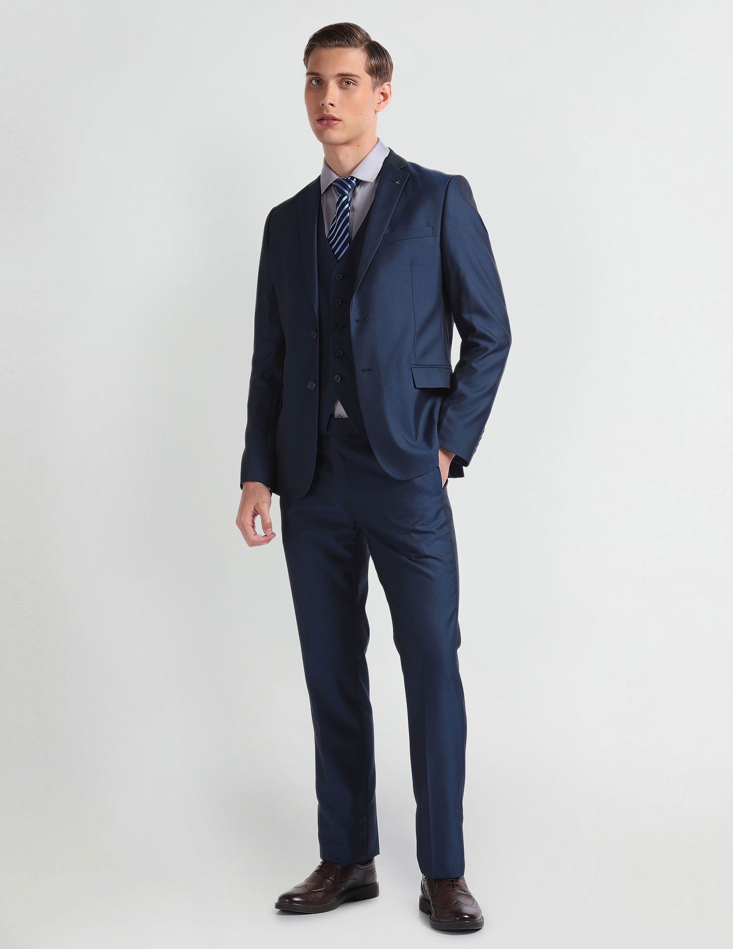 Men Single-breasted Solid Suit-image-25