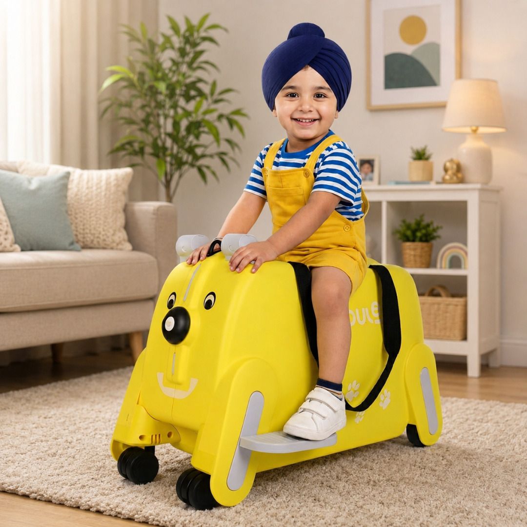 Small Cabin Suitcase (23 cm) 4 Wheels - Fun Dog Kids Trolley Bag 20L | Hard Shell Cabin Suitcase | 4 Wheels - Yellow-image-4