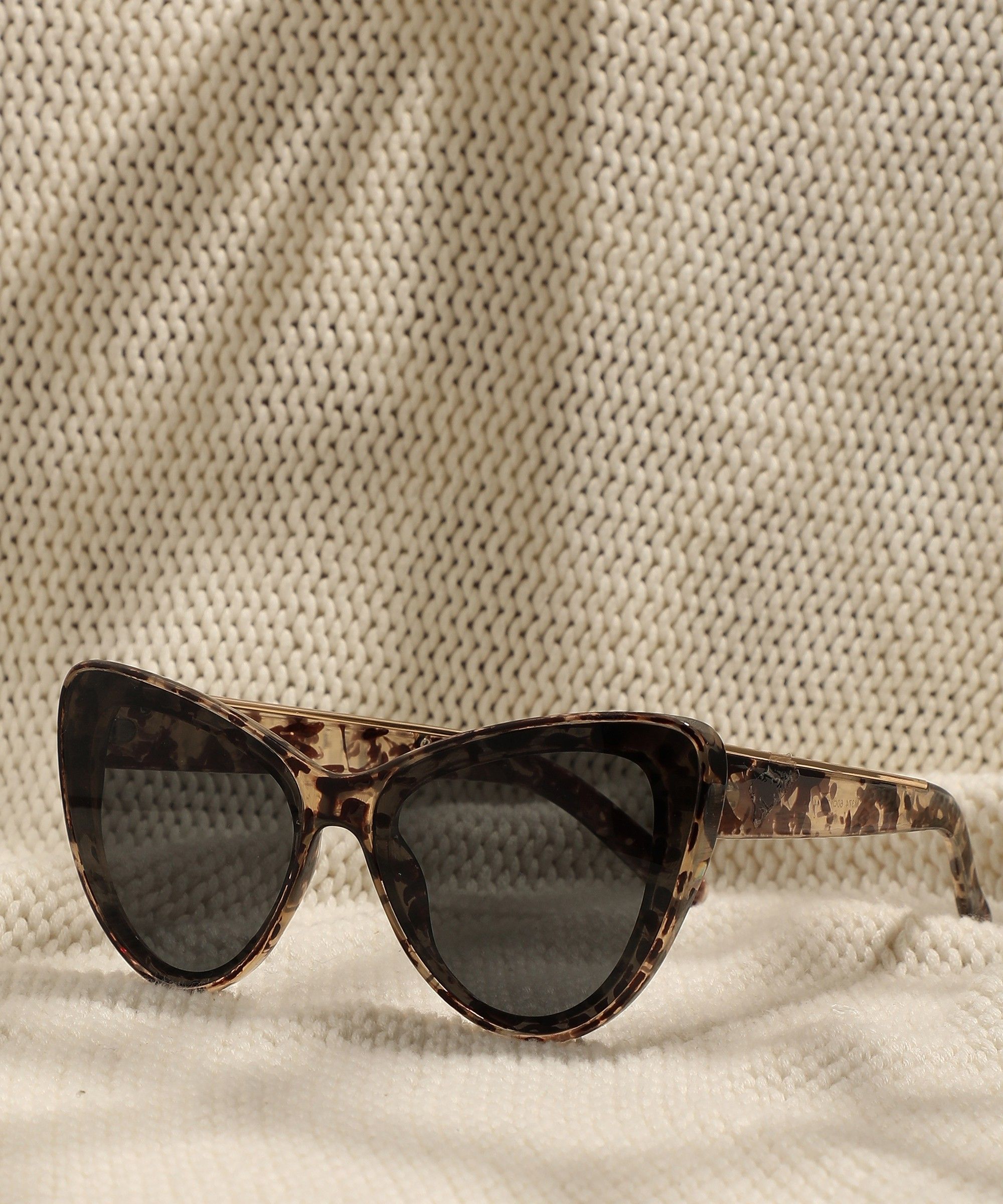 haute sauce Polarized Cat-eye Sunglasses (Free Size)-picture-13