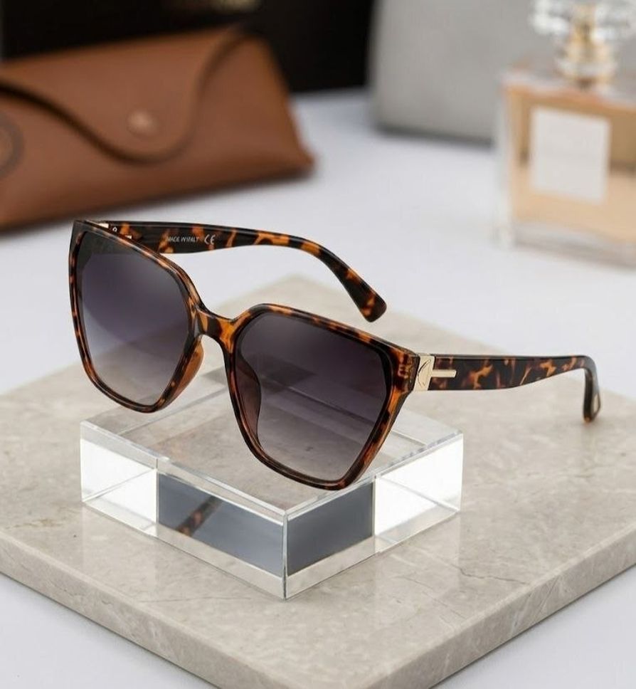 hushahide UV Protection, Polarized, Gradient Retro Square Sunglasses (Free Size)-picture-4
