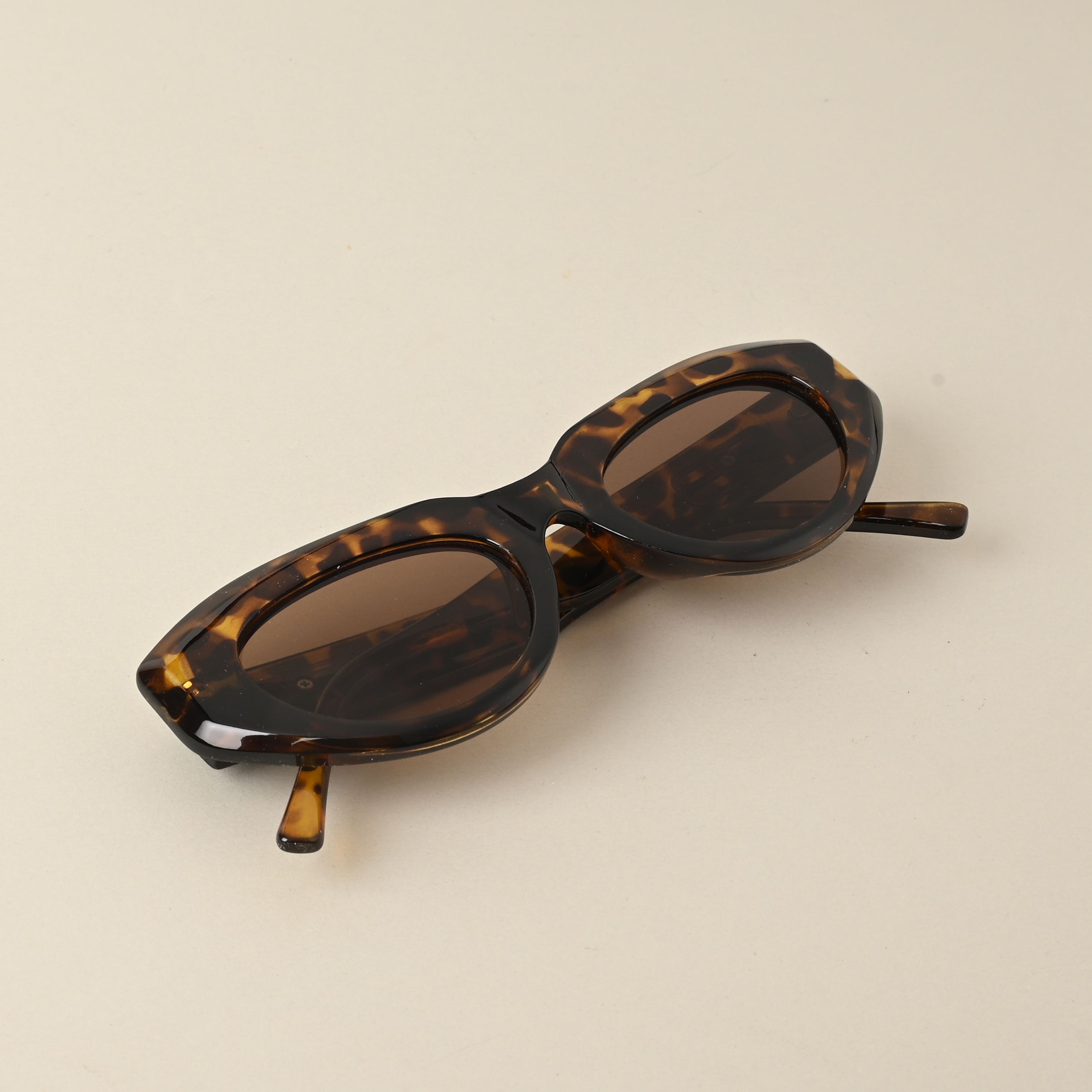 idor UV Protection Oval Sunglasses (50)-picture-10
