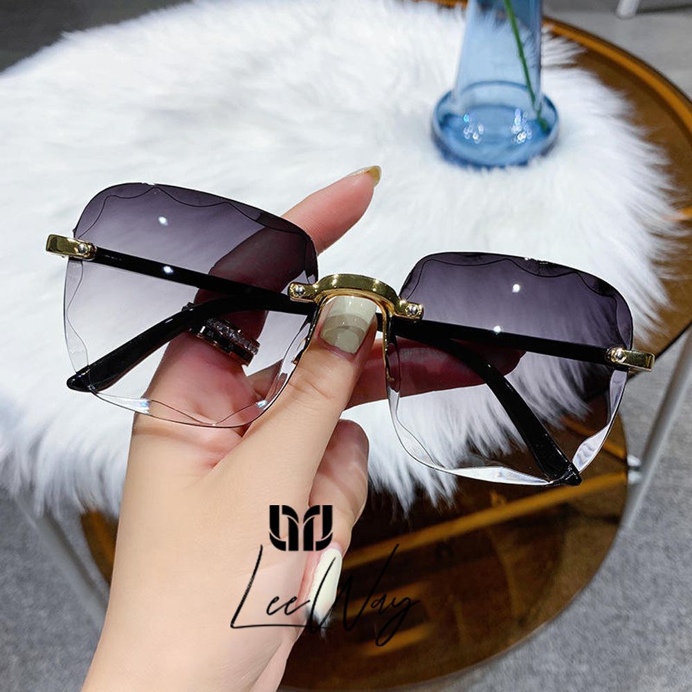 Gradient, UV Protection Rectangular Sunglasses (Free Size)