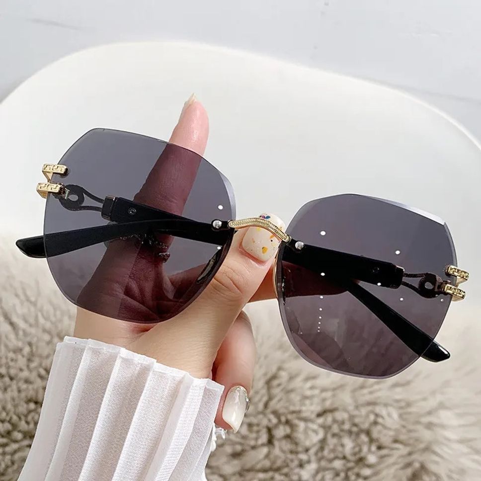 Gradient, UV Protection Butterfly, Retro Square, Over-sized, Rectangular Sunglasses (Free Size)-image-37