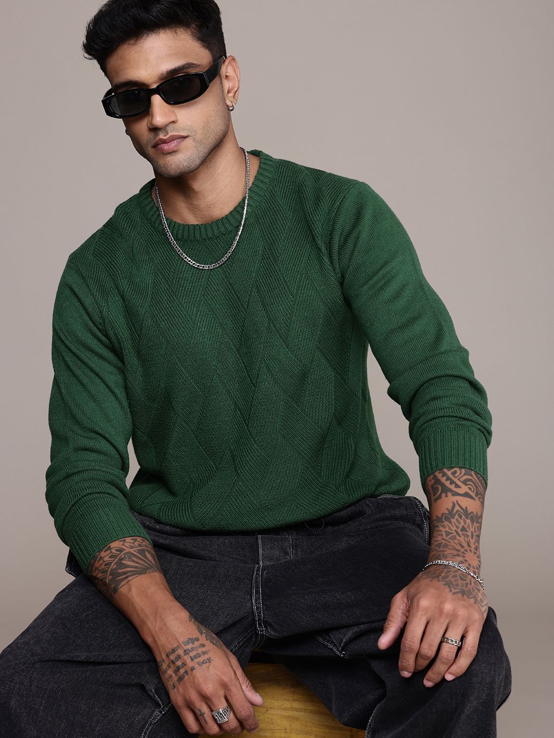 roadster Men Self Design Round Neck Green Sweater-picture-26